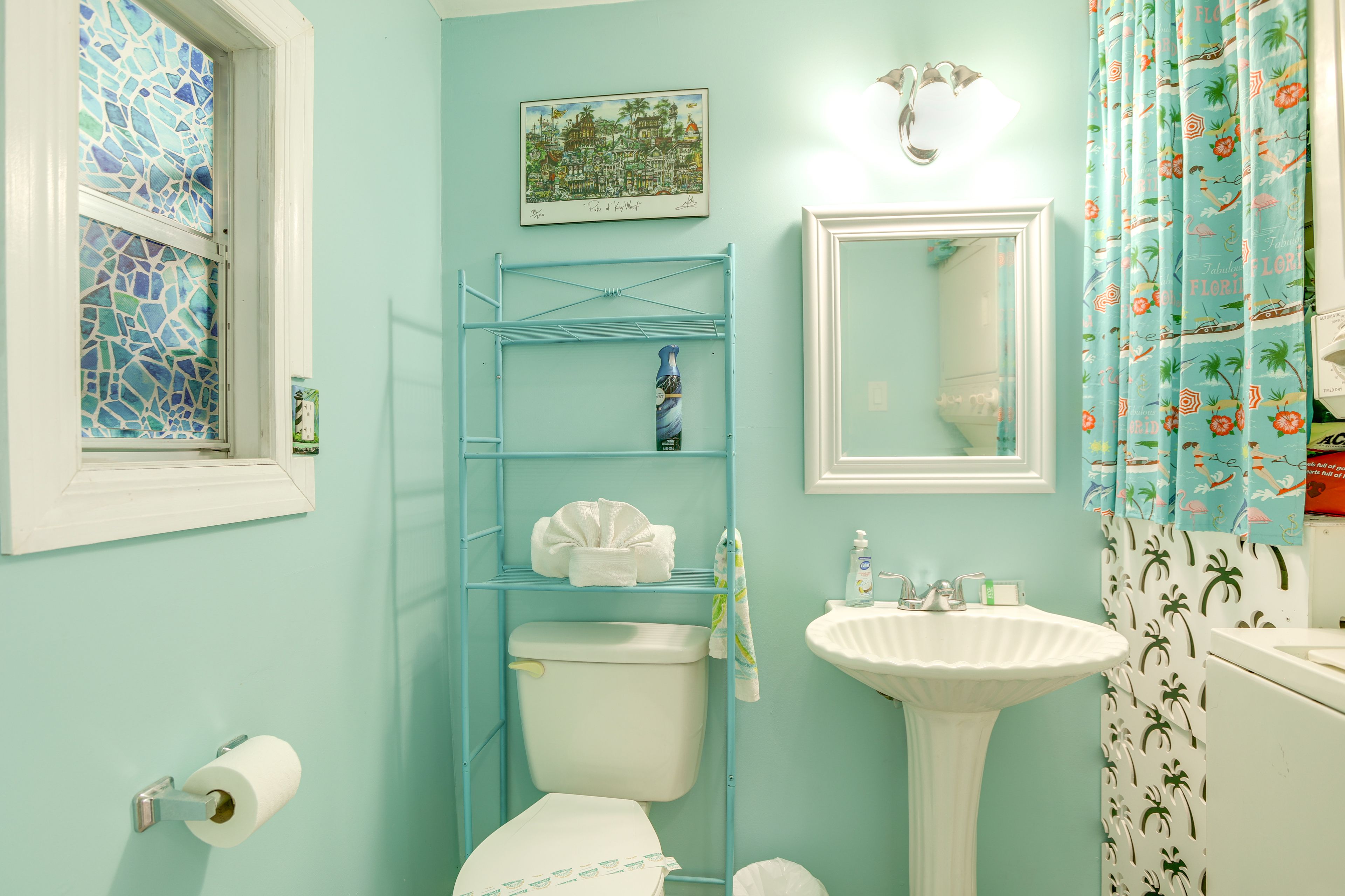 Half Bathroom | Washer & Dryer