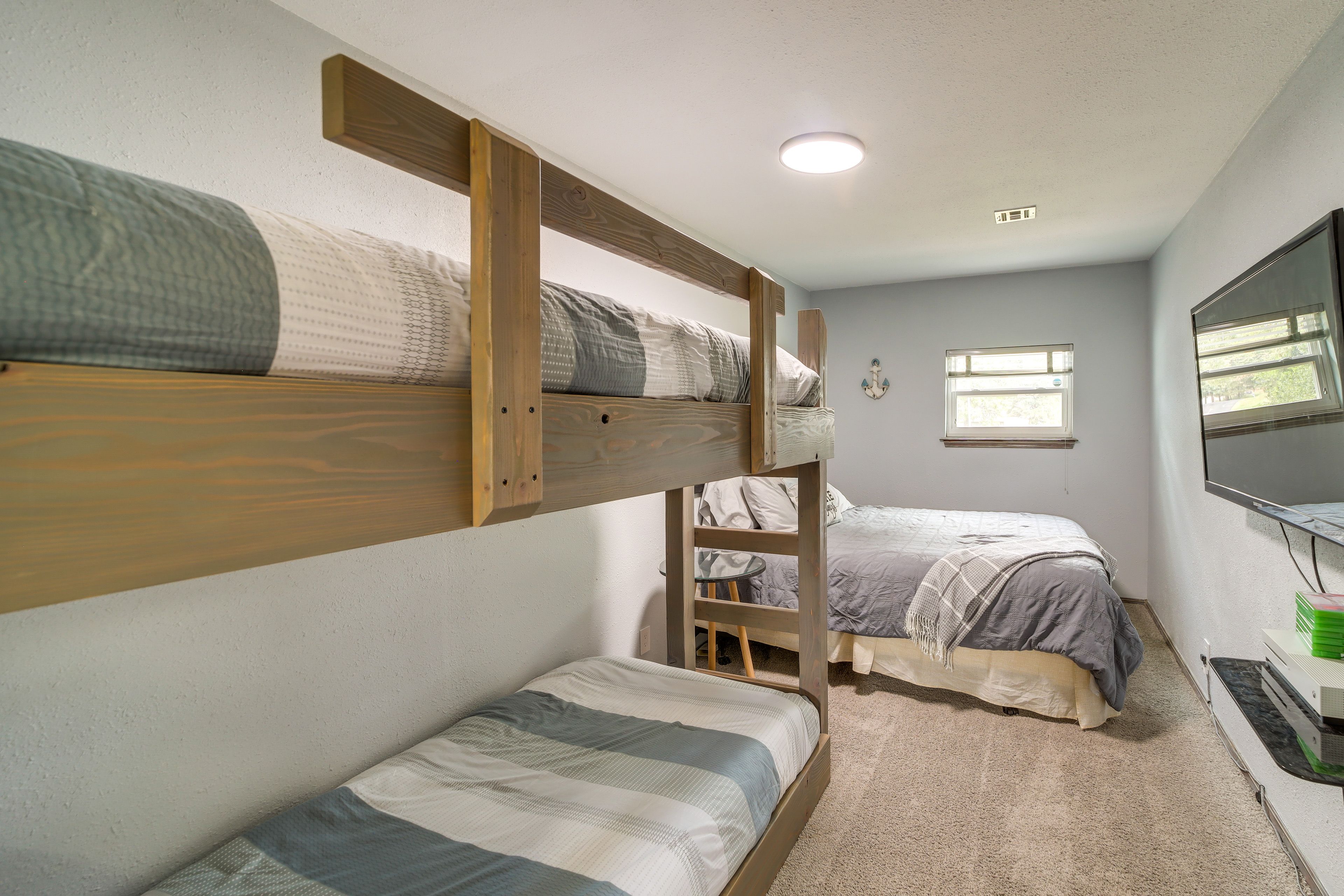 Bedroom 3 | Full Bunk Bed | Queen Bed