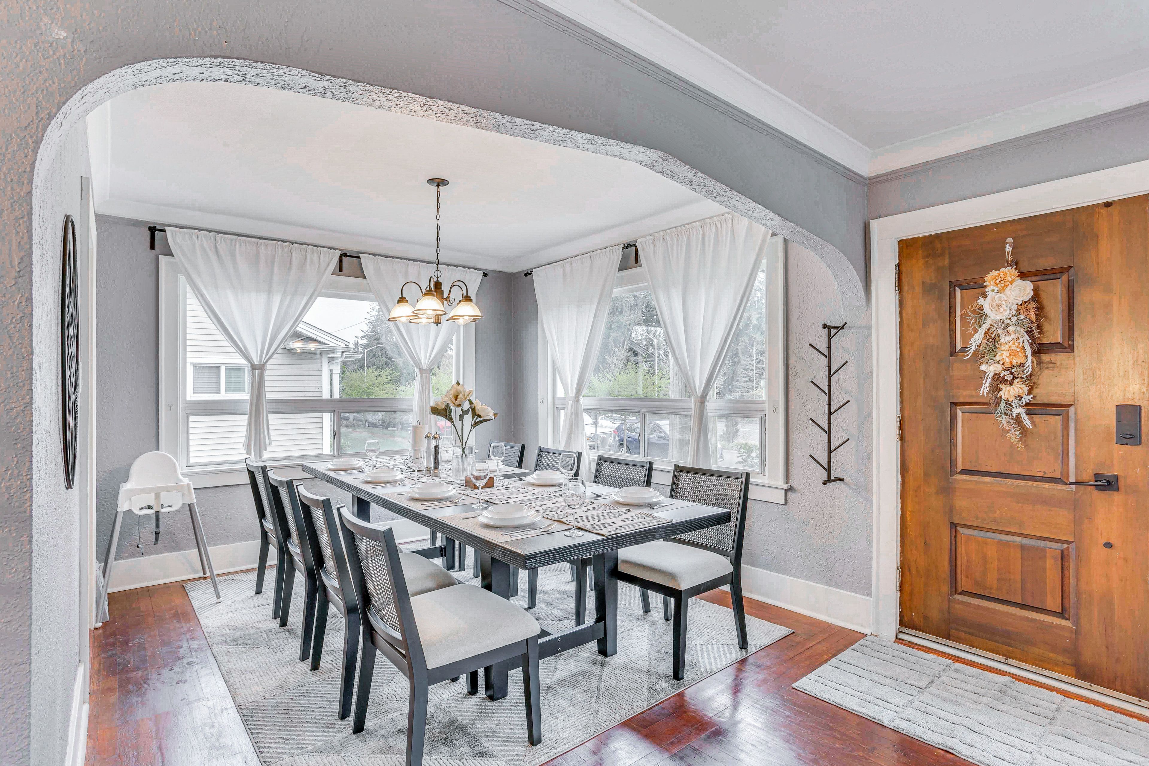 Dining Area | 1st Floor