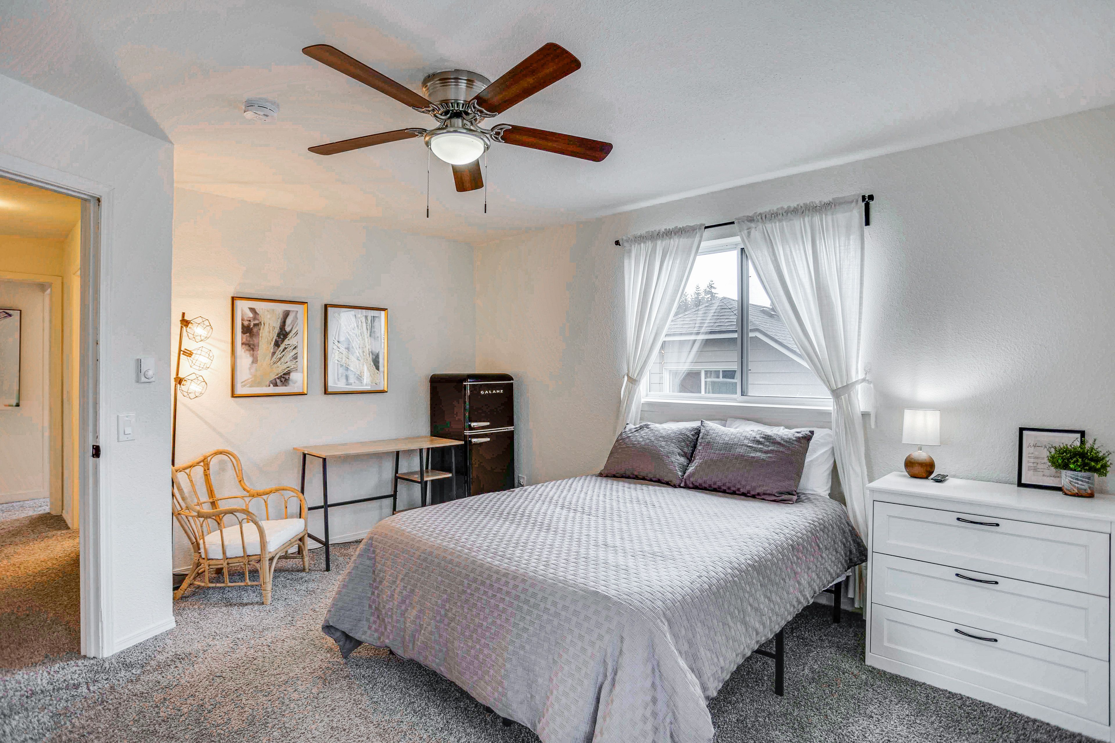 Bedroom 2 | Queen Bed | 2nd Floor