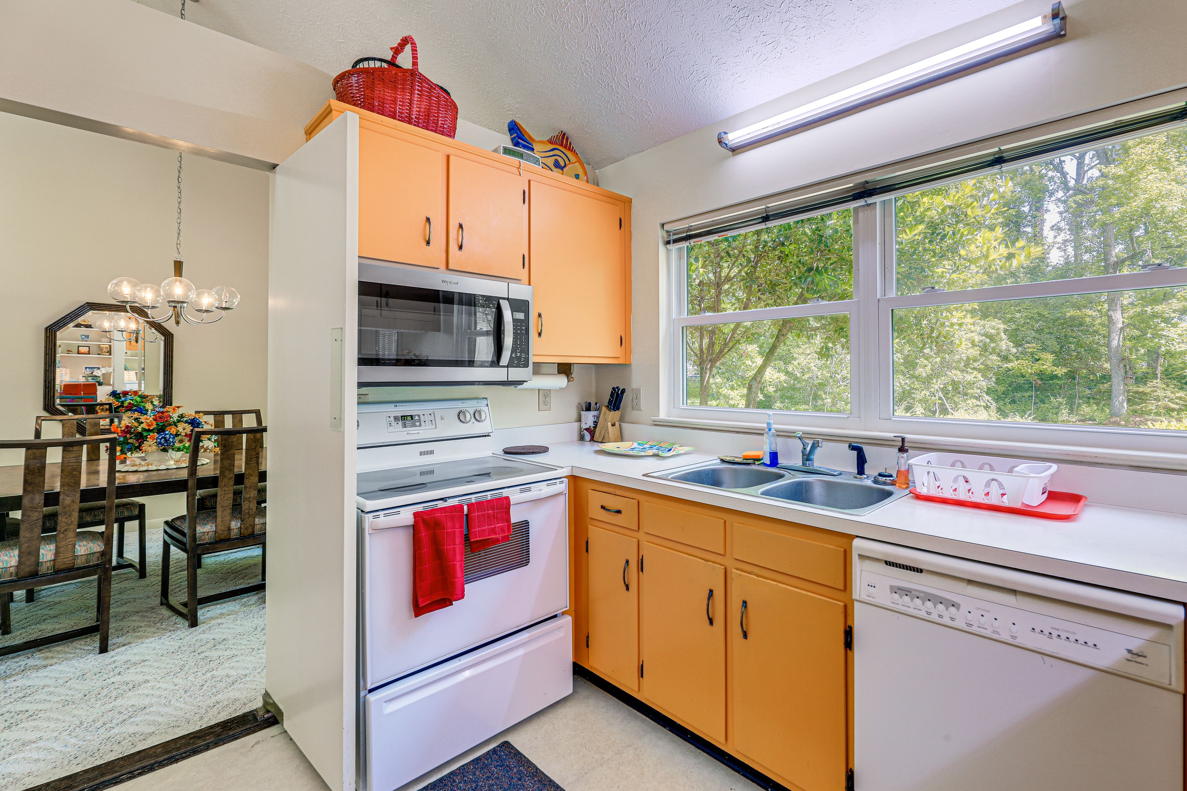 Kitchen | Cooking Basics | Coffee Maker | Toaster | 1st Floor