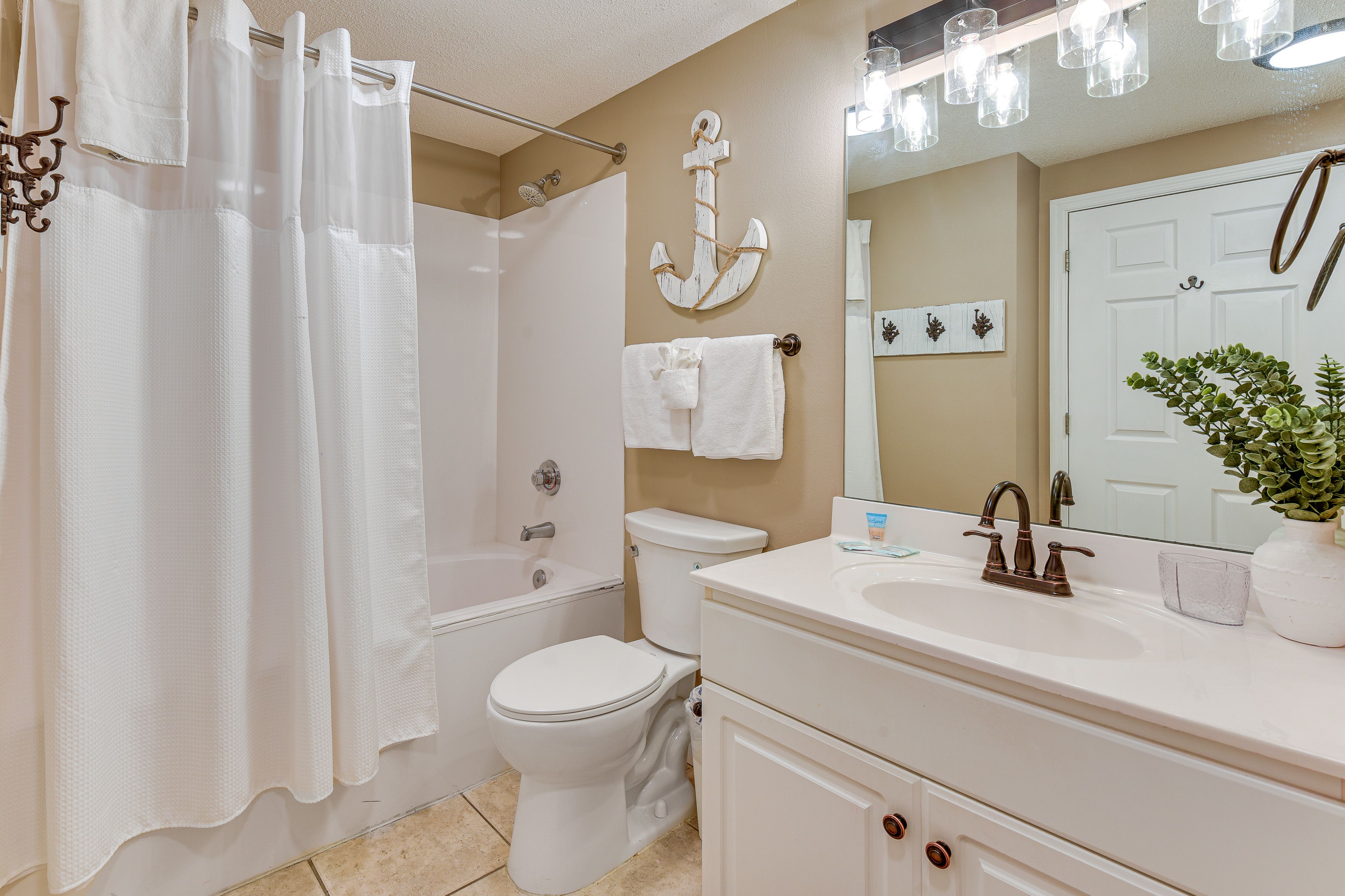 En-Suite Bathroom