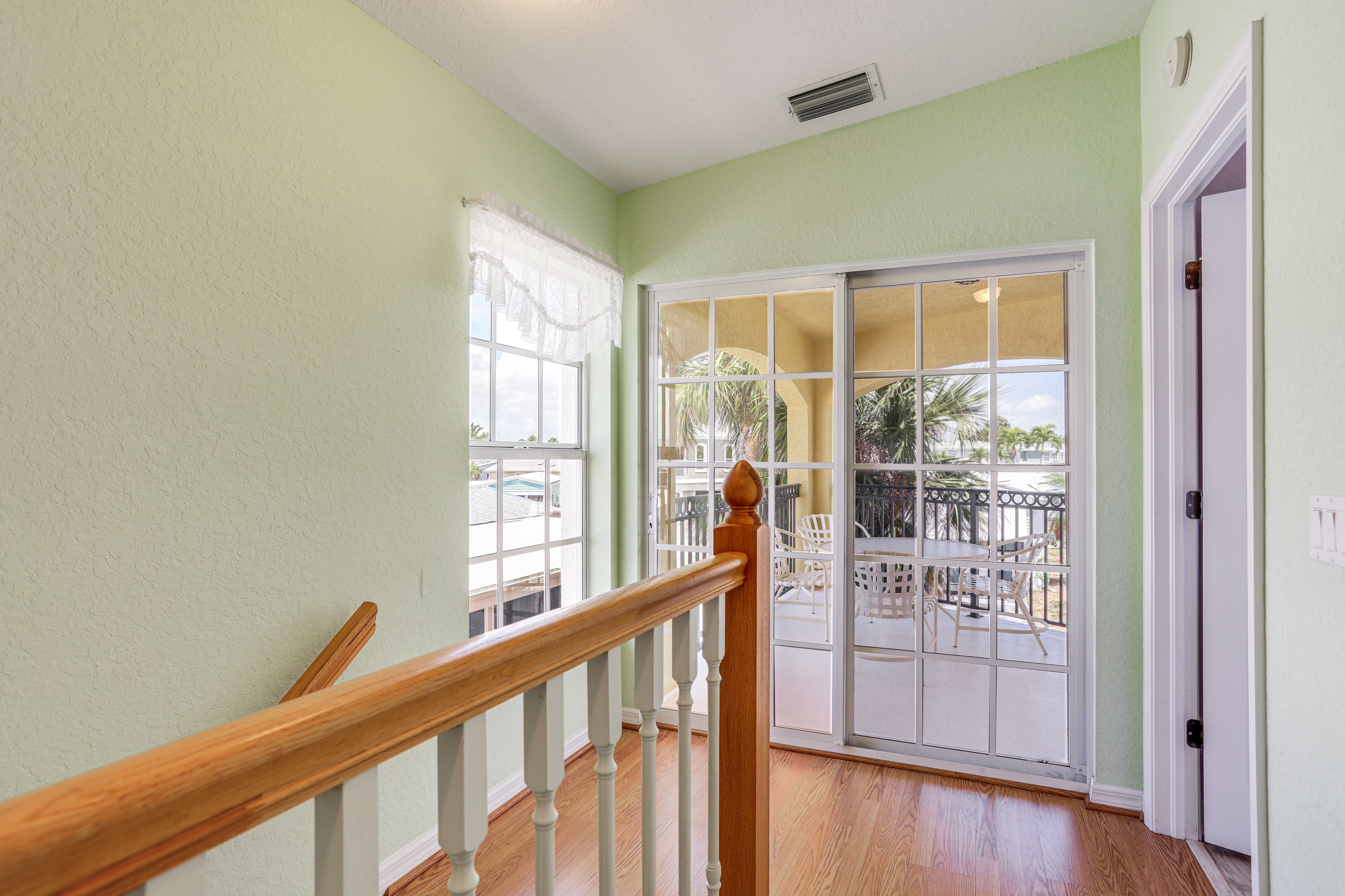 Stairs to 2nd Floor