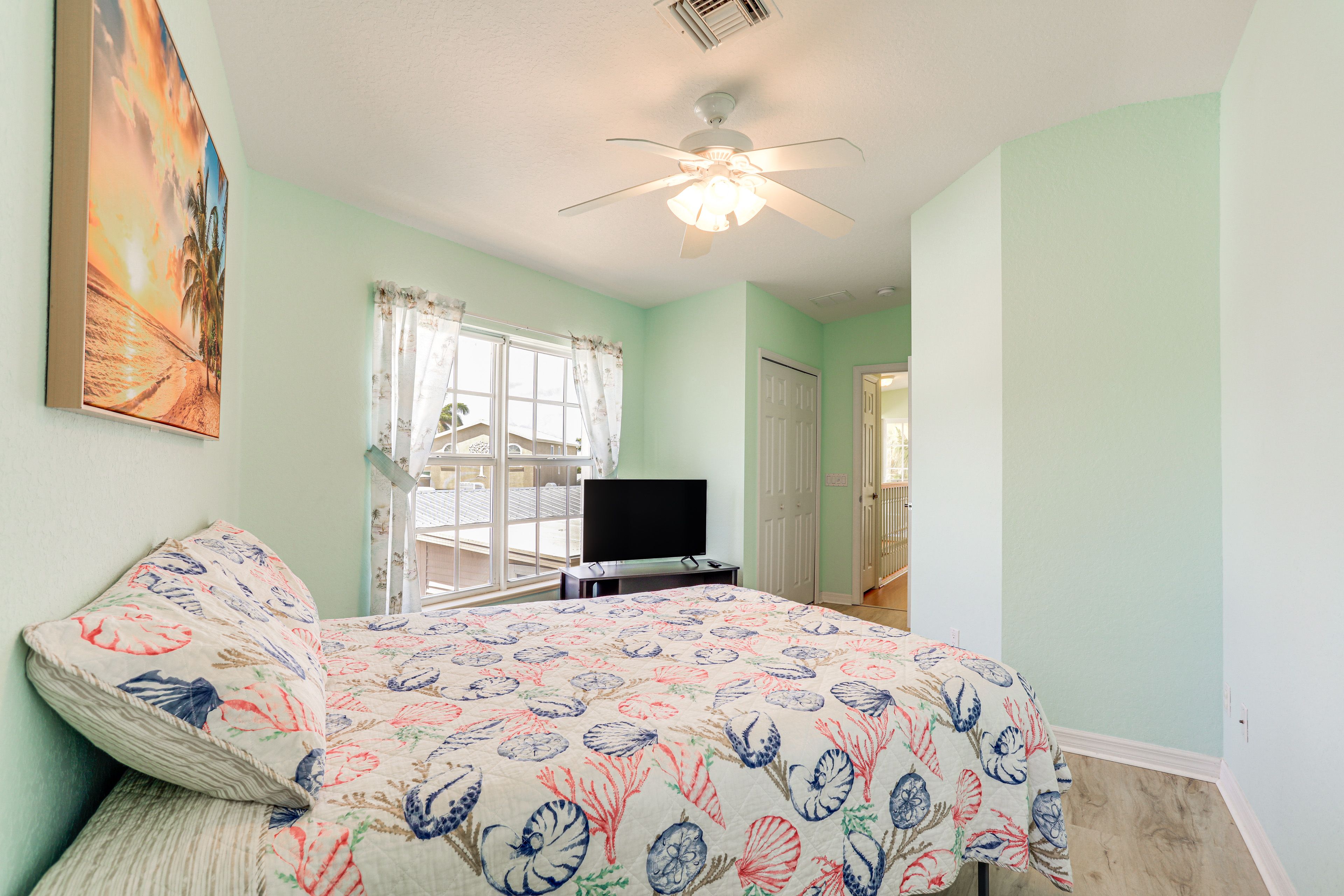 Bedroom 2 | Queen Bed | 2nd Floor | Linens Provided