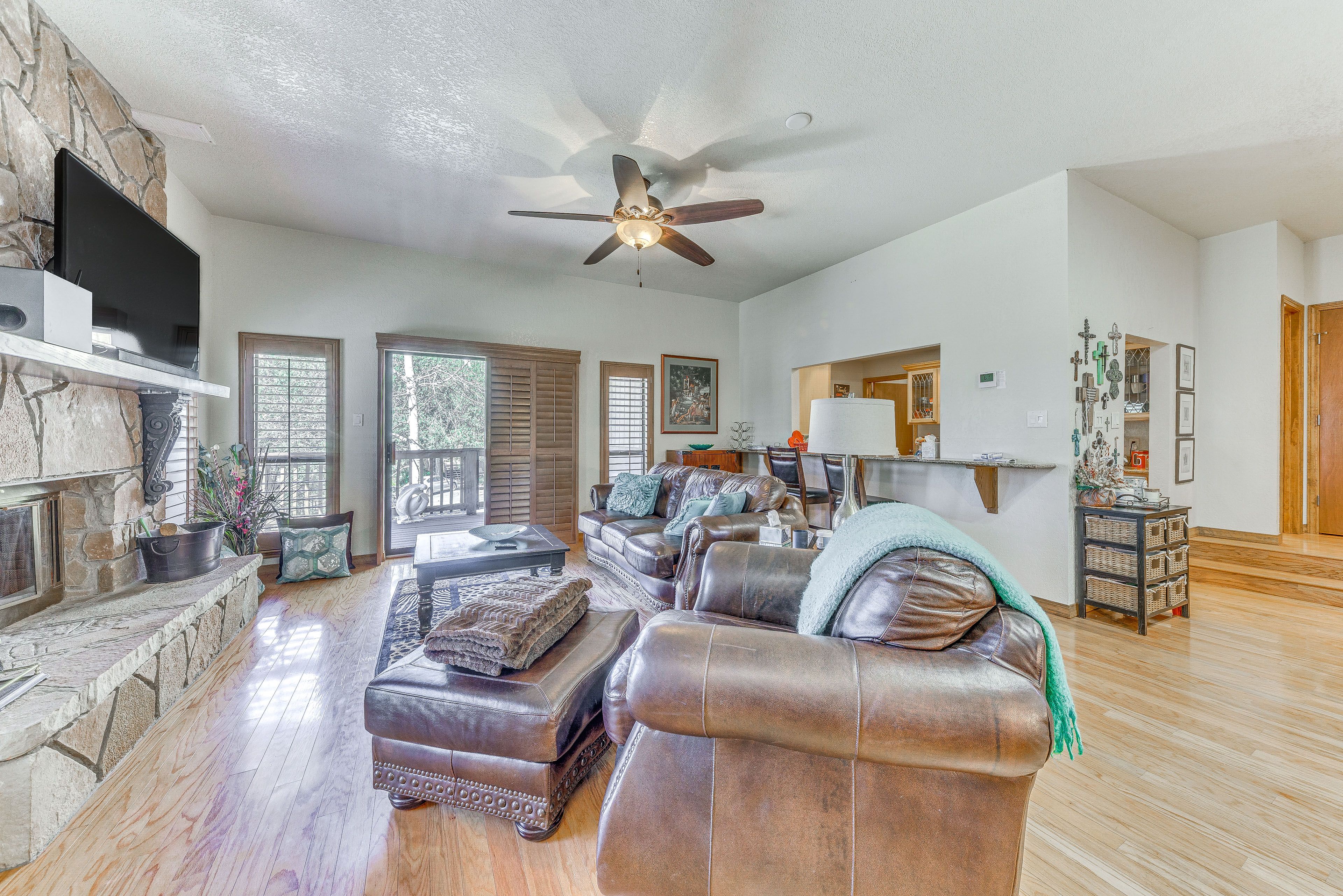 Ruidoso Vacation Rental | 2BR | 2.5BA | 1,400 Sq Ft | Stairs Required