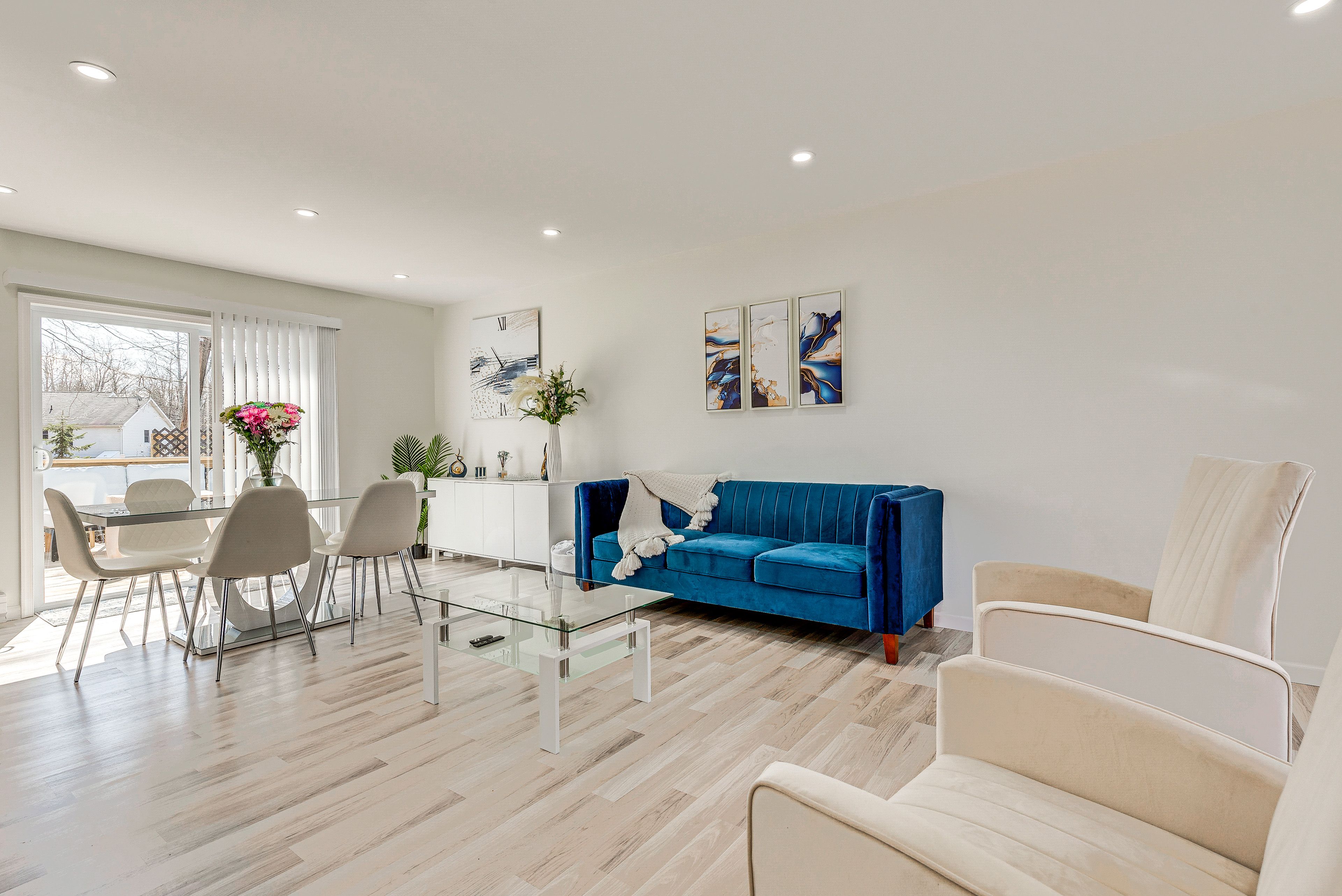 Living Room | 1st Floor | Queen Sleeper Sofa | Free WiFi | Electric Heating