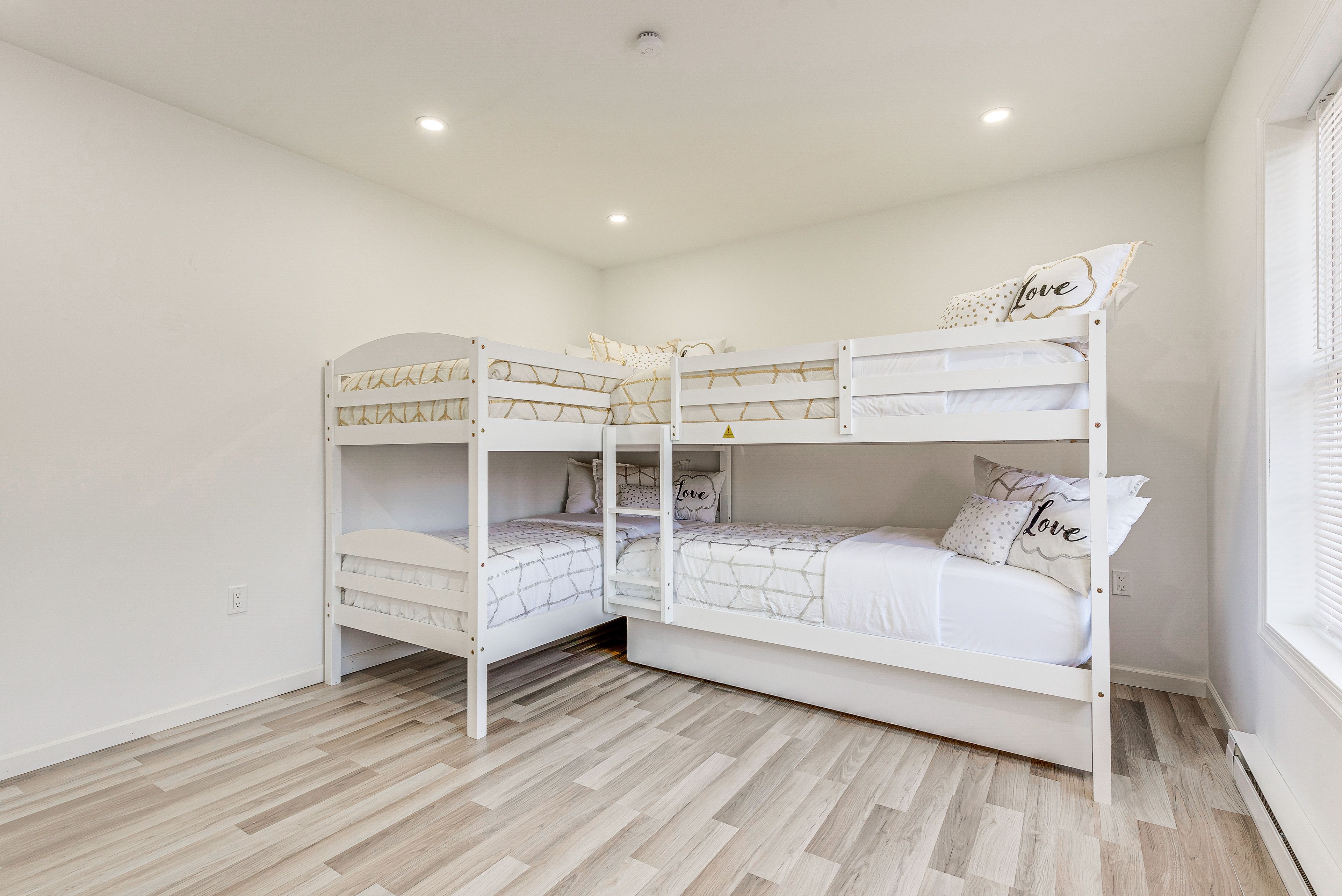 Bedroom 4 | 2nd Floor | 2 Twin Bunk Beds | Smart TV