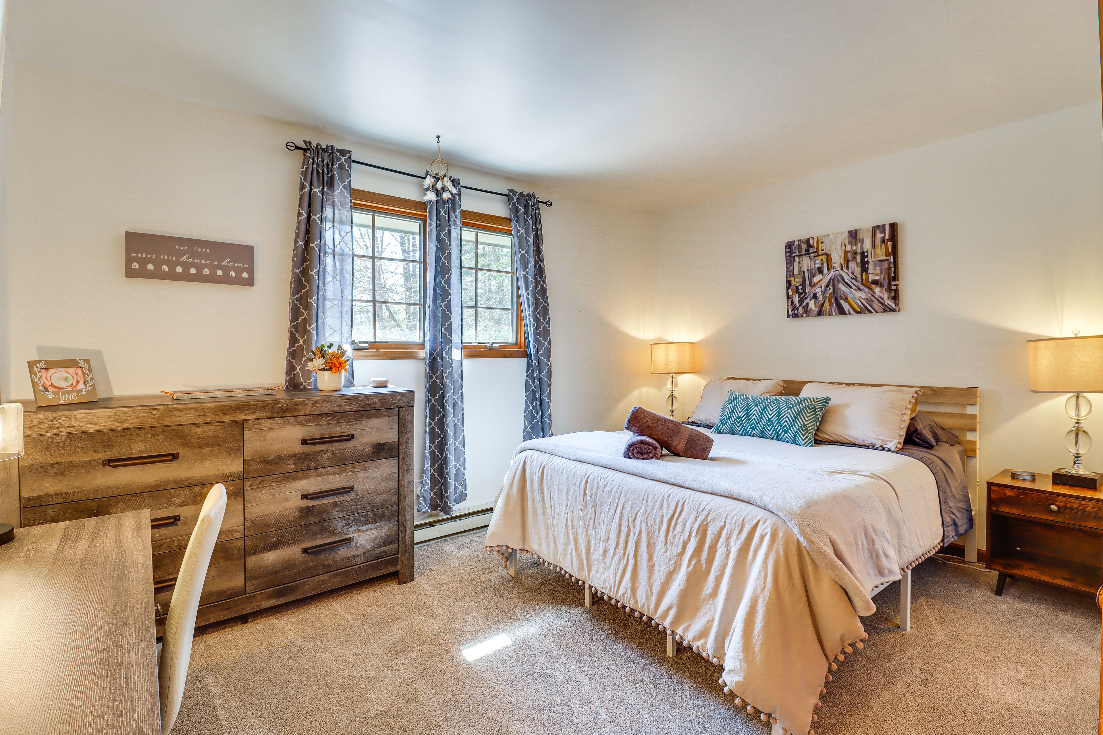 Bedroom 1 | Queen Bed | 2nd Floor | Linens Provided | WFH Desk