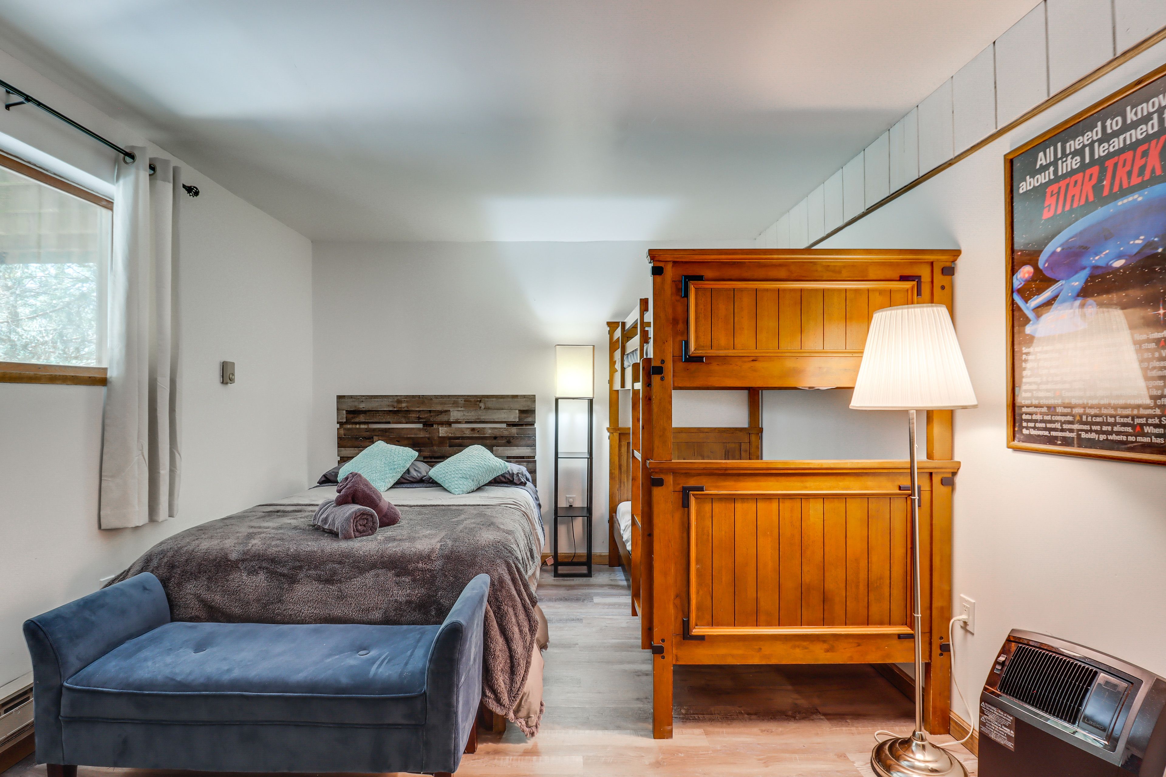 Bedroom 4 | Full Bed | Twin Bunk Bed | Pack 'n Play | 1st Floor