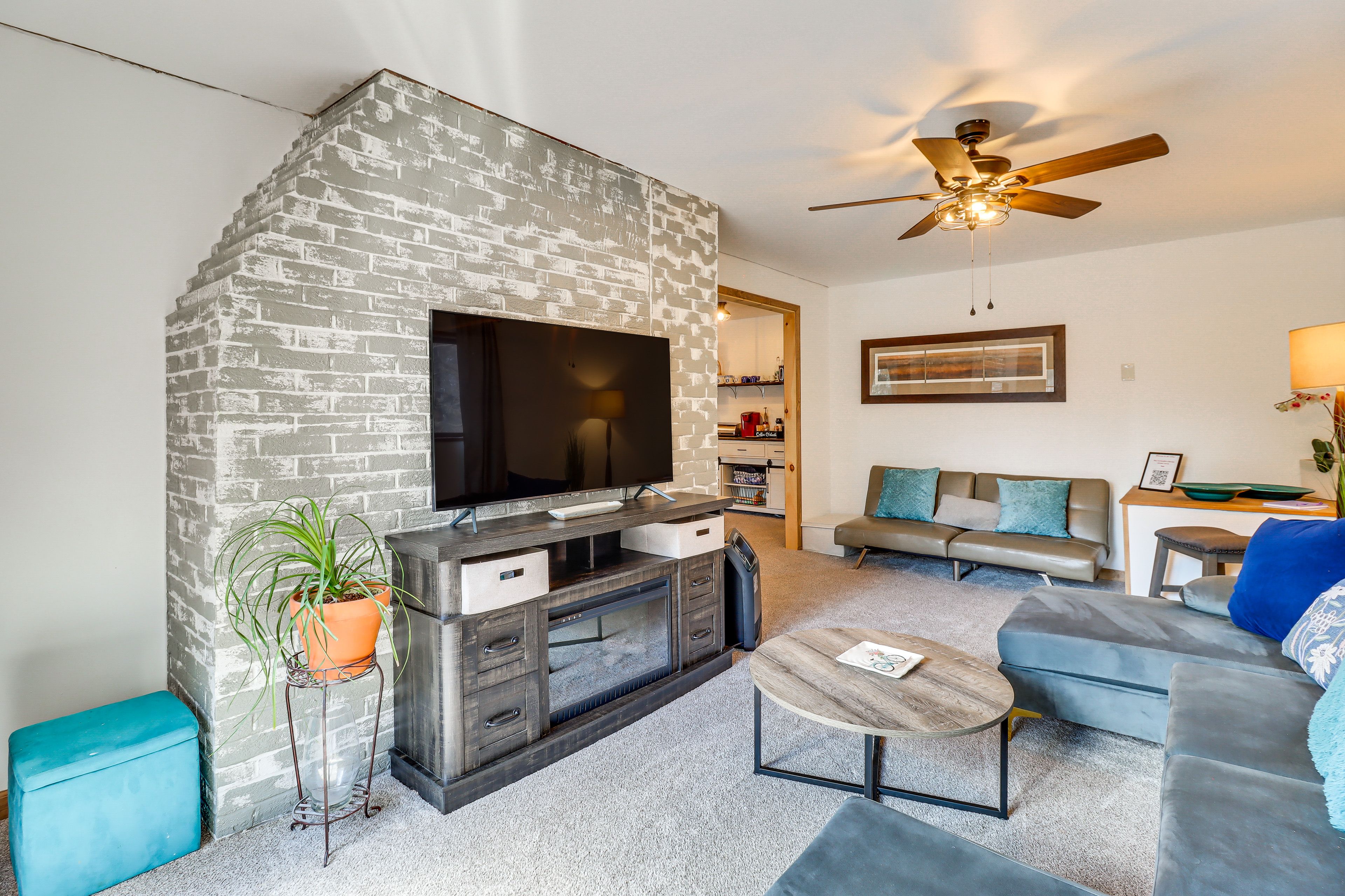 Smart TV | Fireplace