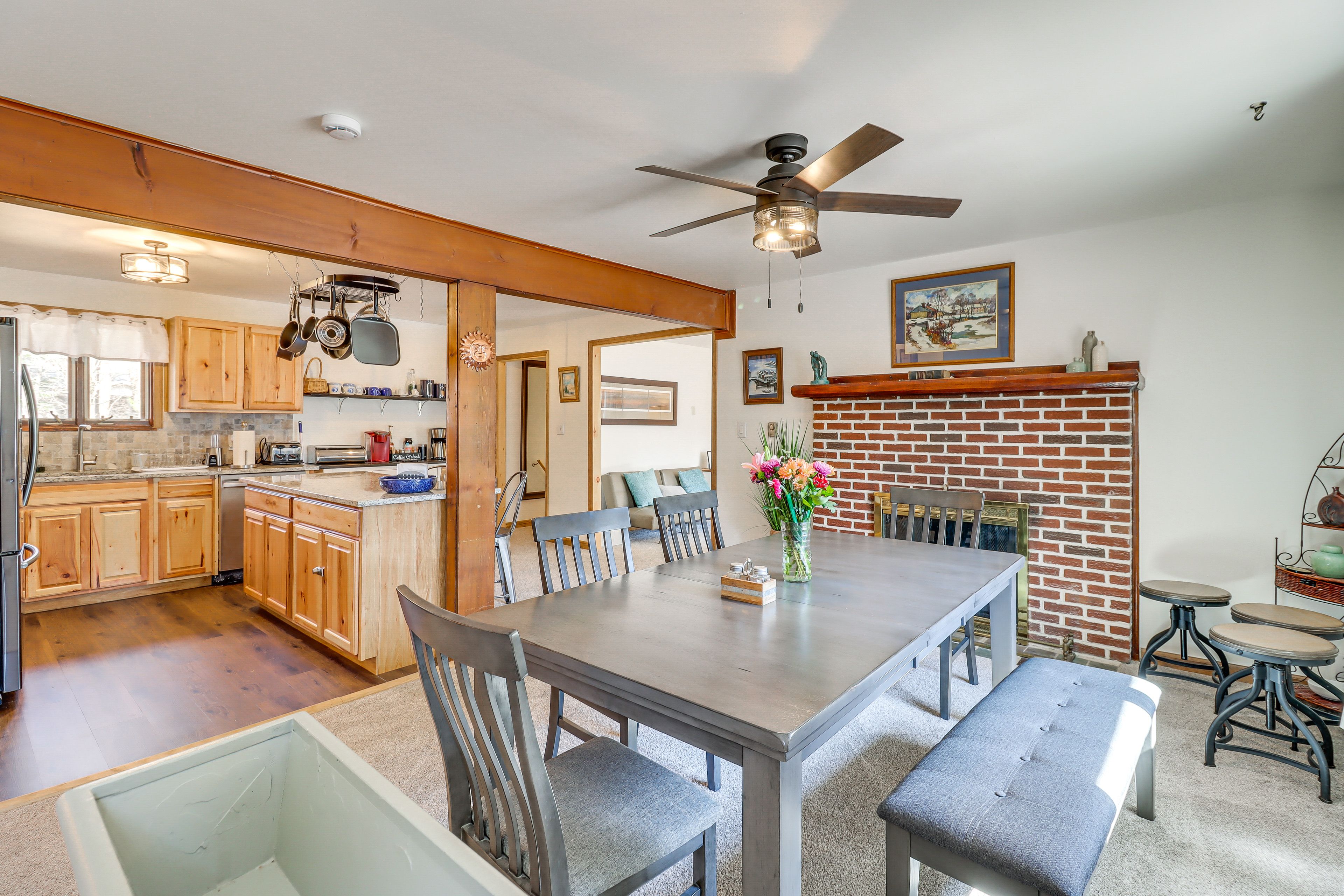 Dining Area | 2nd Floor | Dishware/Flatware | Trash Bags/Paper Towels