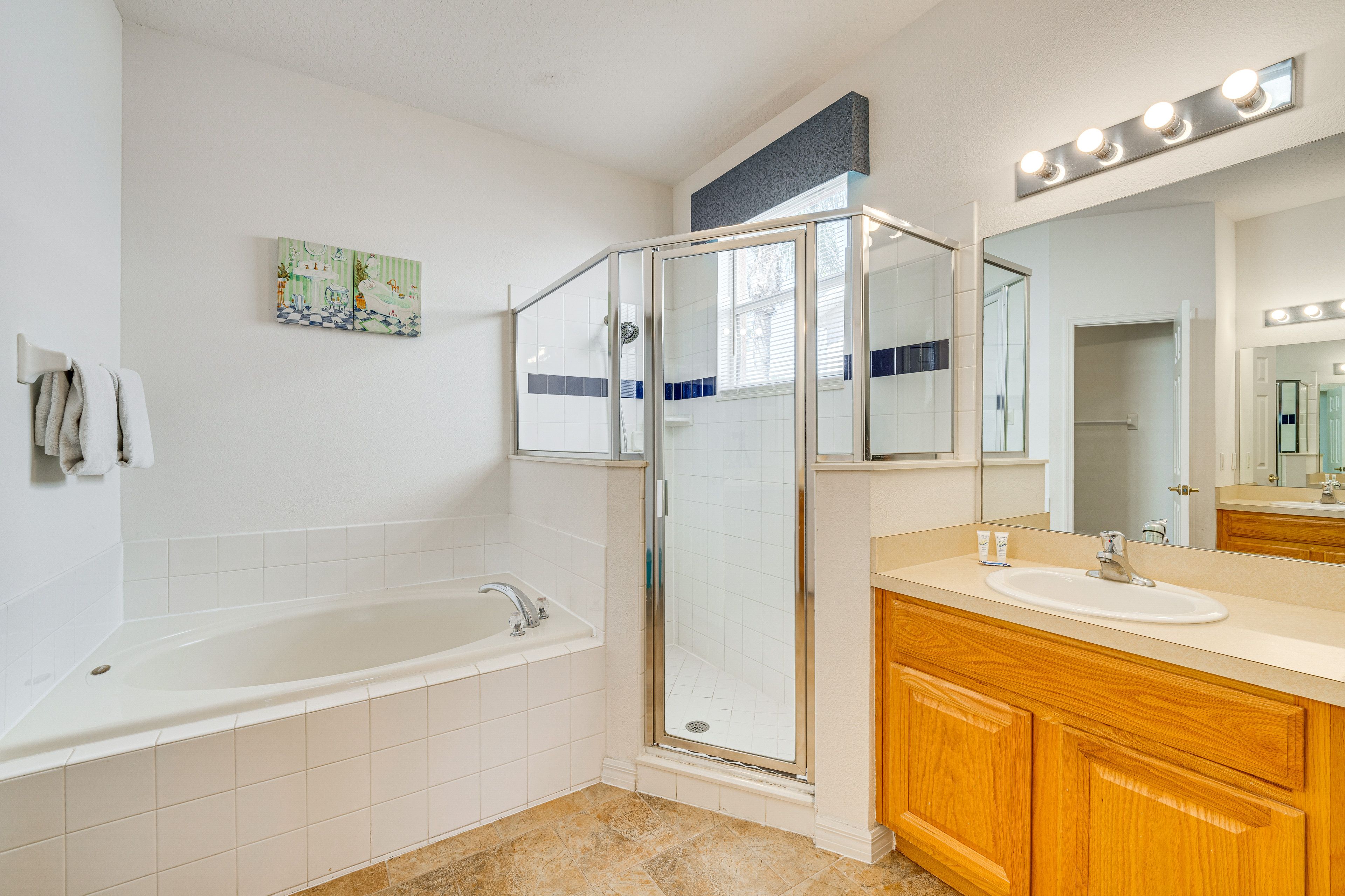 Bathroom | Complimentary Toiletries | Towels Provided | 1st Floor