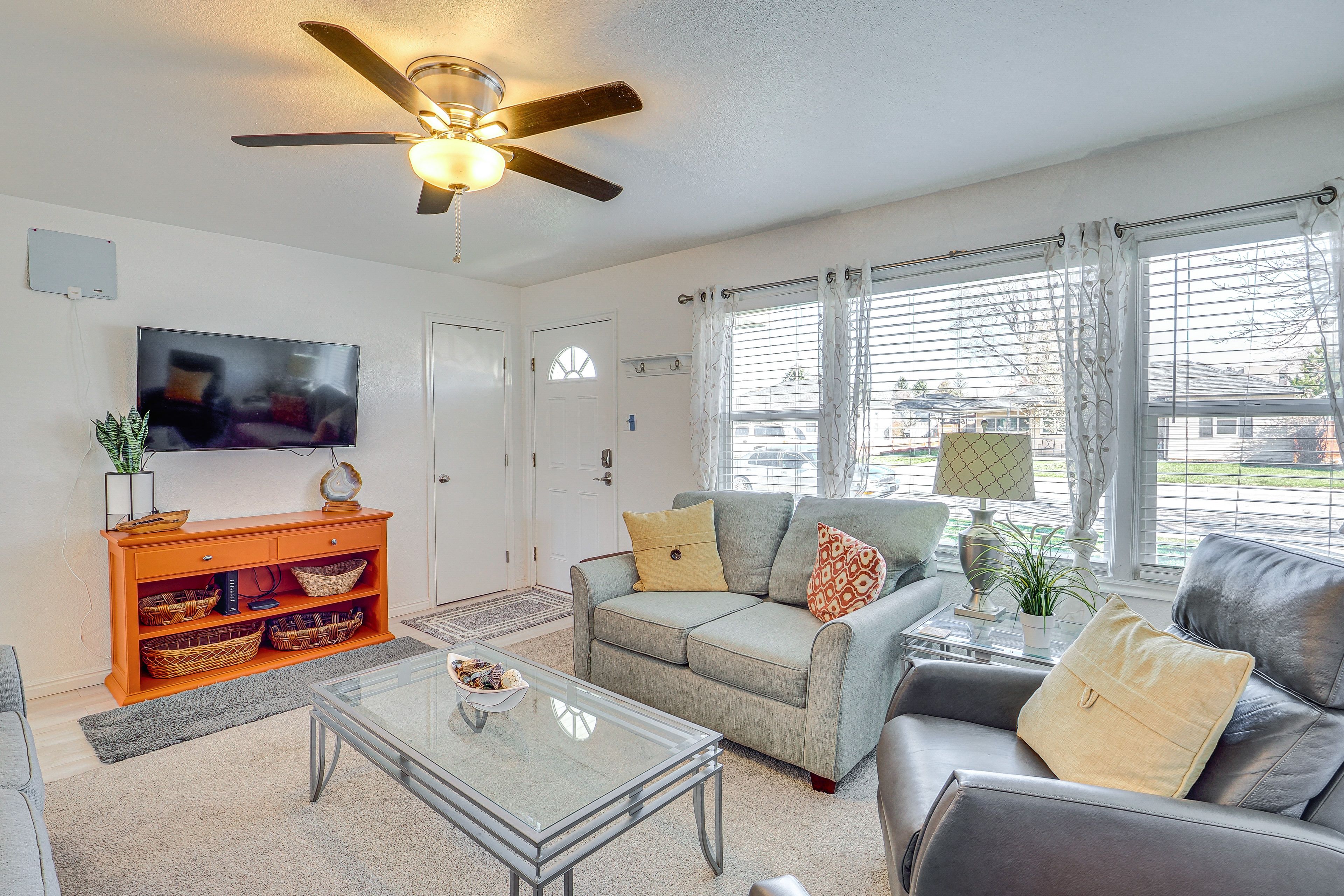 Orem Vacation Rental | 3BR | 1BA | 1,000 Sq Ft | 3 Steps to Enter