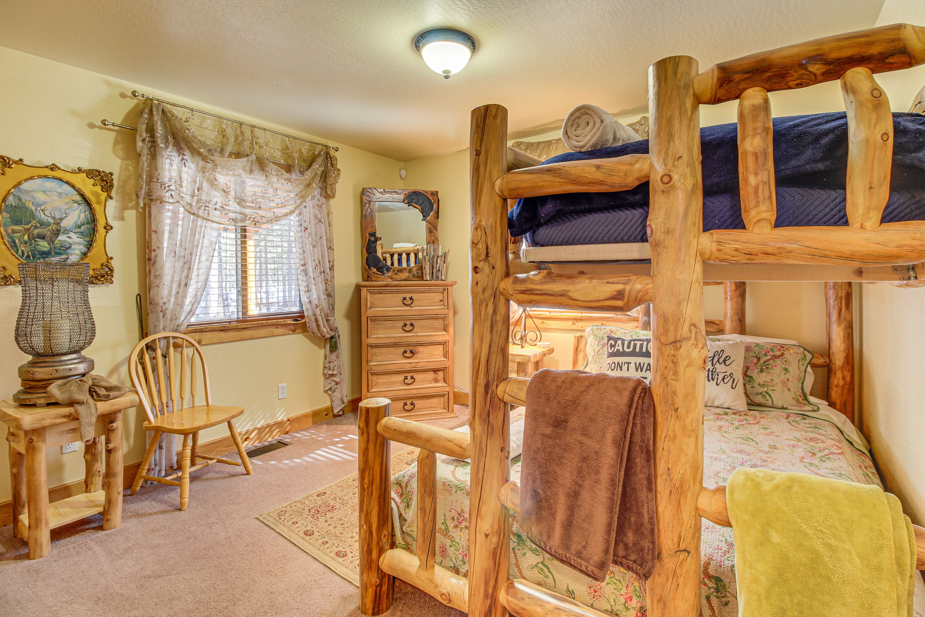 Bedroom 2 | 1st Floor | Twin/Queen Bunk Bed