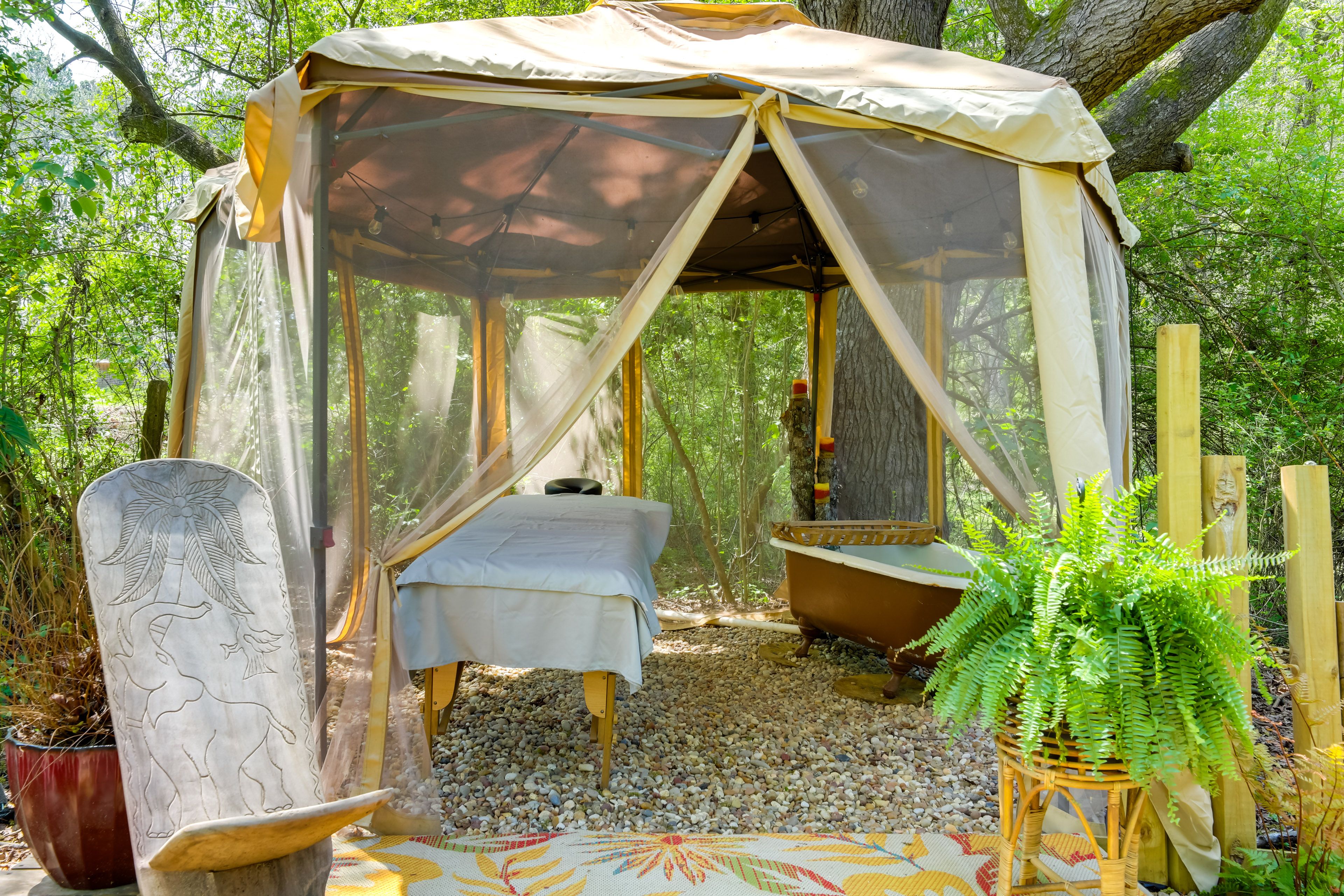 Shared Amenities | Massage Table