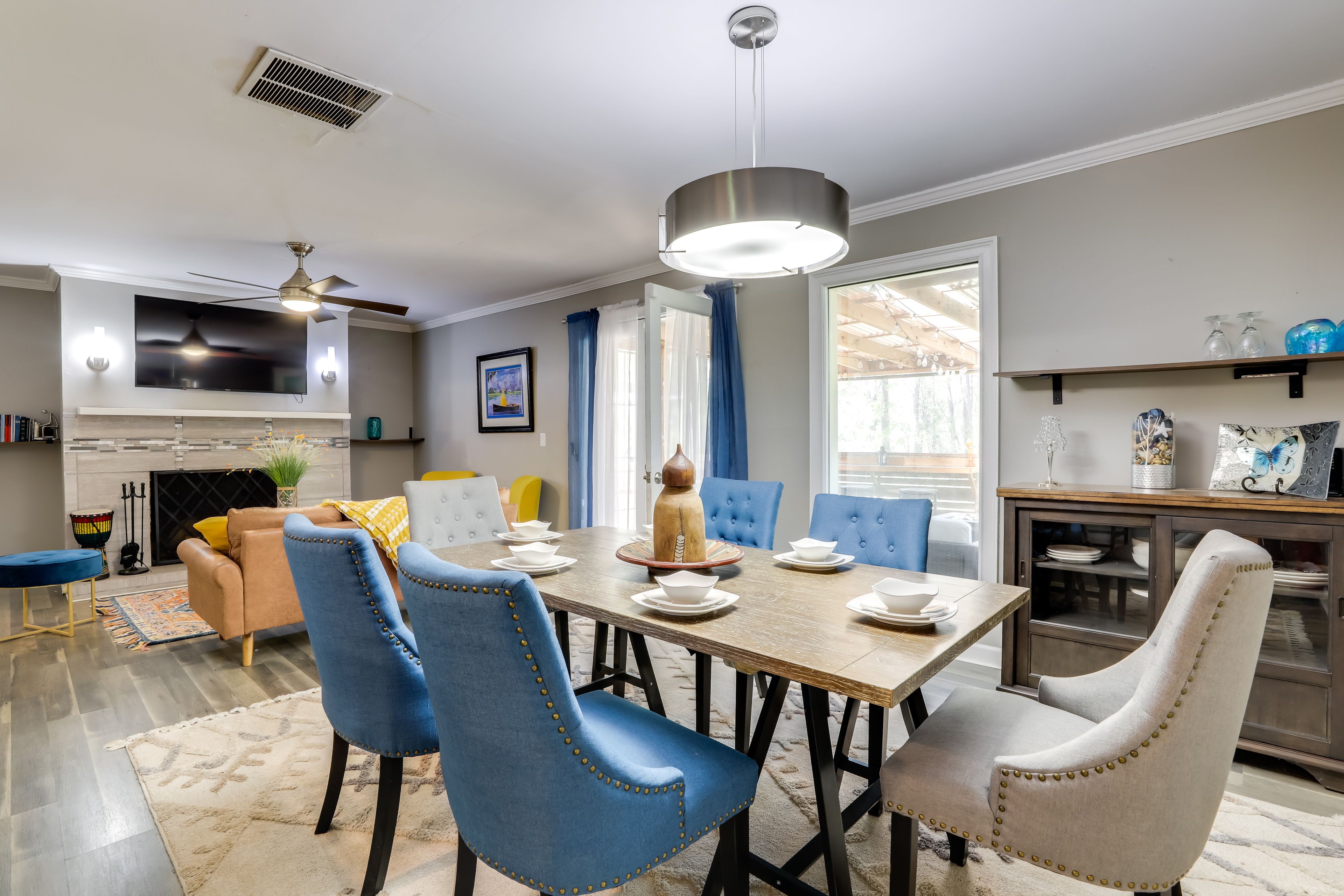 Lithonia Vacation Rental | 3BR | 1.5BA | 2,700 Fq Ft | 3 Steps to Enter