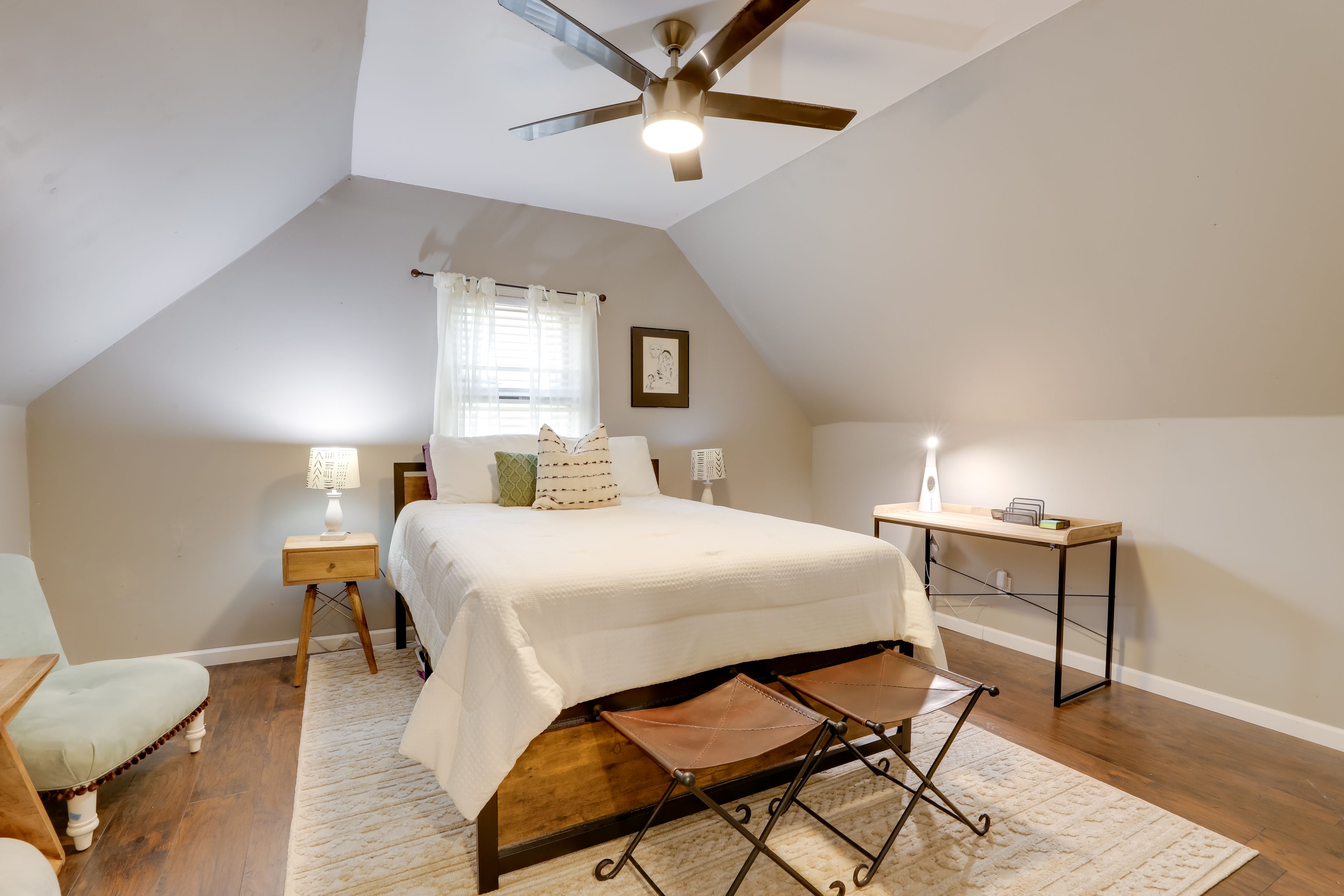 Bedroom 3 | Queen Bed | Central Heating & A/C  | 2nd Floor