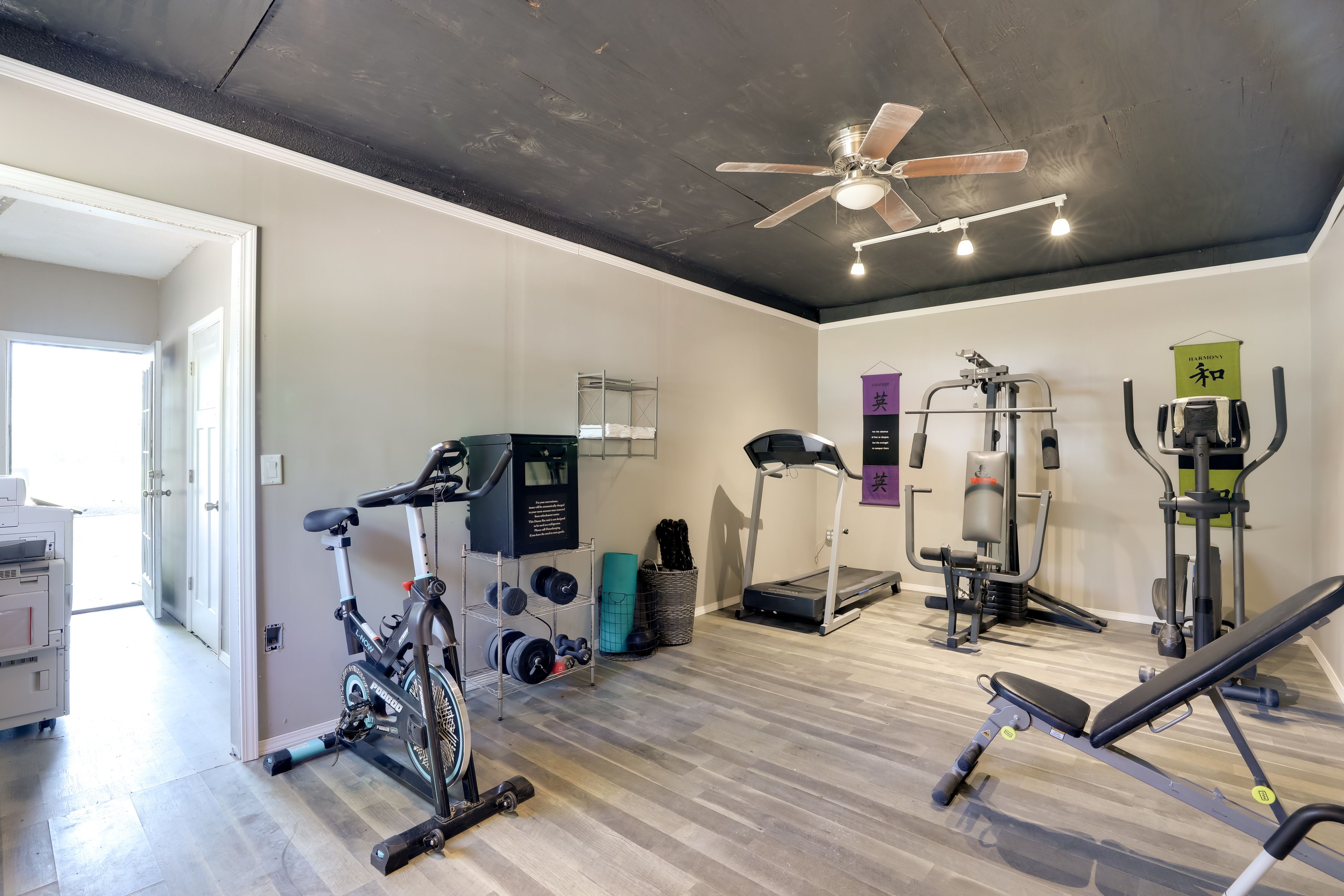 Shared Amenities | Gym | Business Center