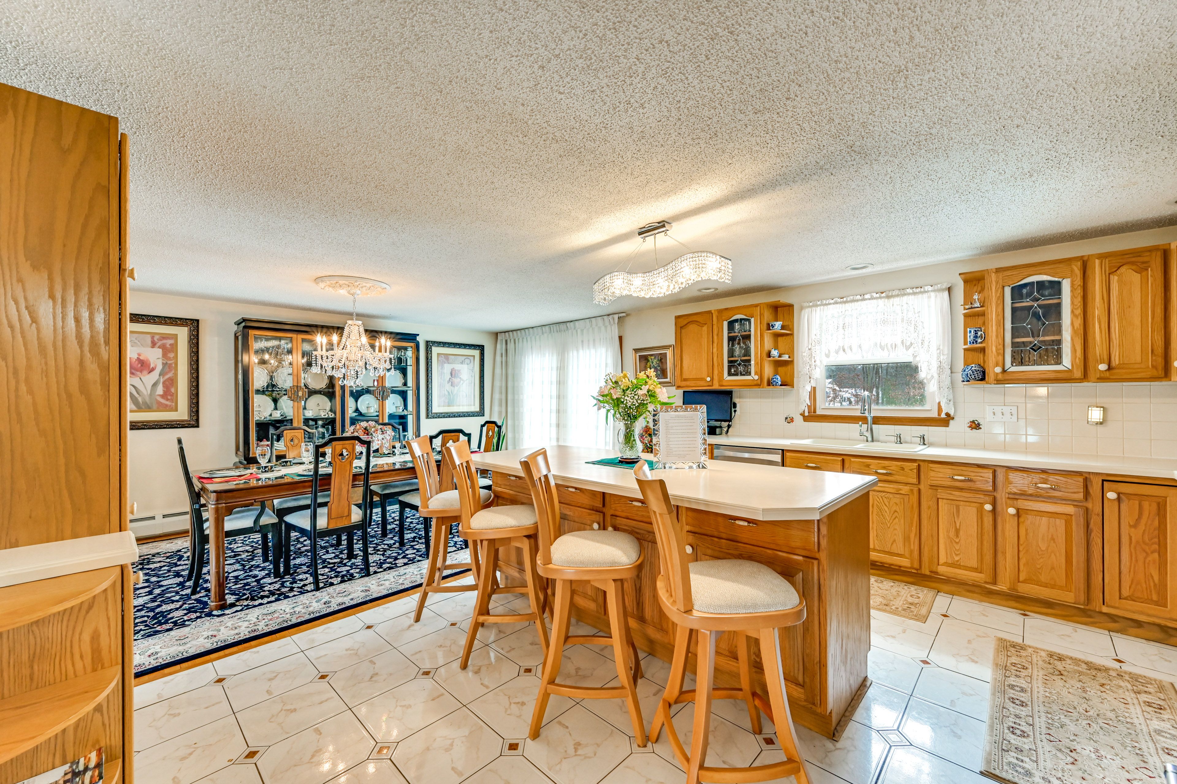 Kitchen | Cooking Basics | K-Cups Provided | Main Level