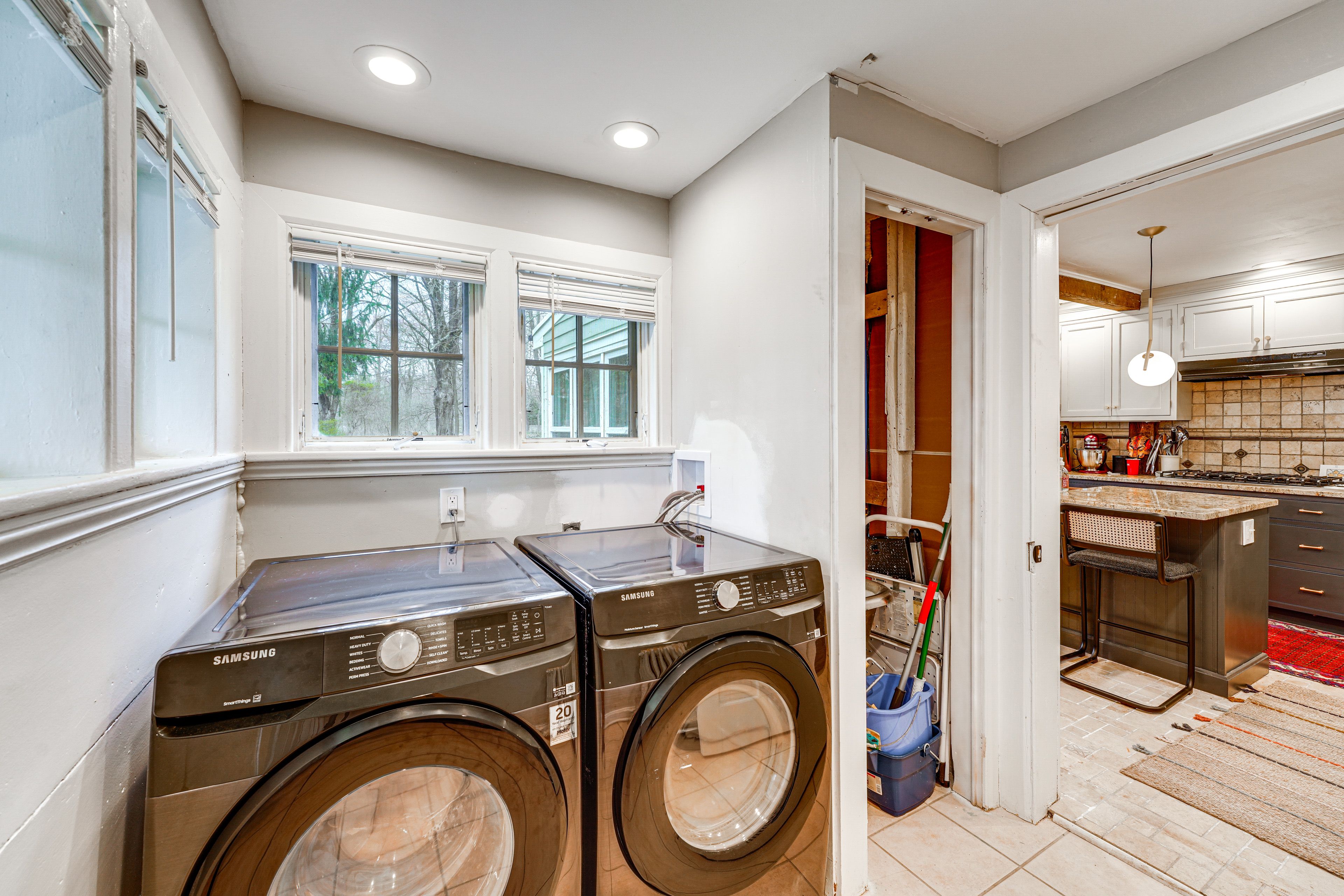 Laundry Area | 1st Floor | Washer/Dryer | Hangers | Trash Bags/Paper Towels