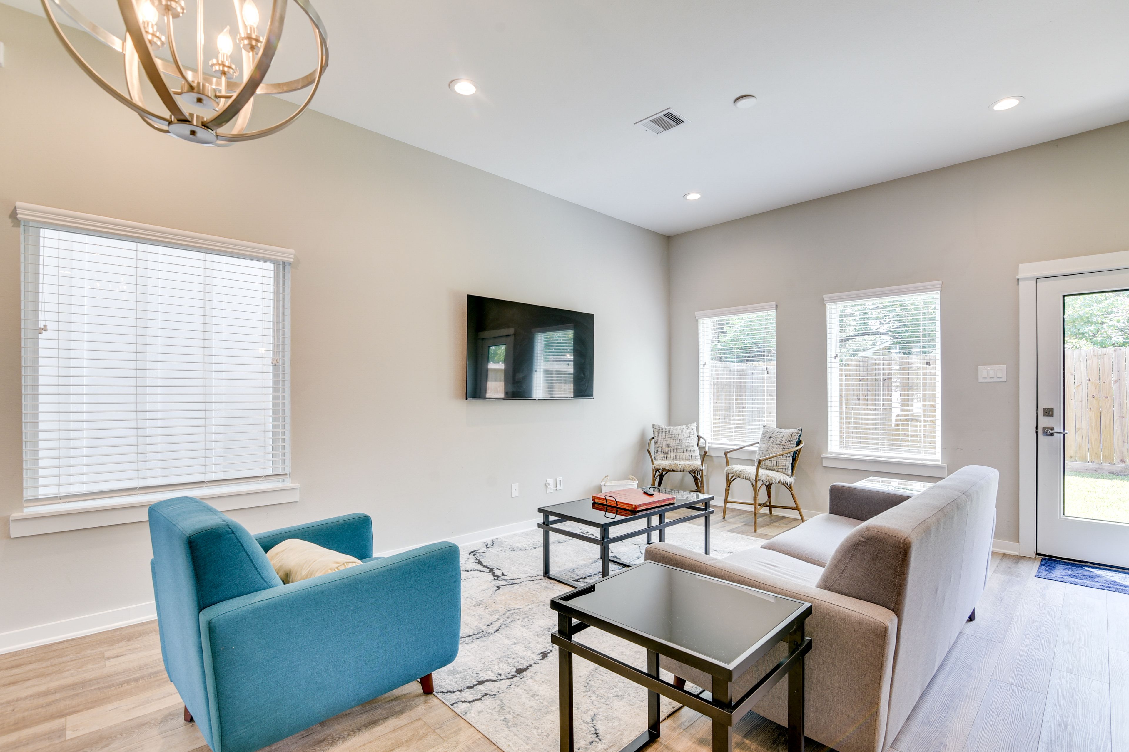 Houston Vacation Rental | 3BR | 2.5BA | 1,421 Sq Ft | Stairs Required