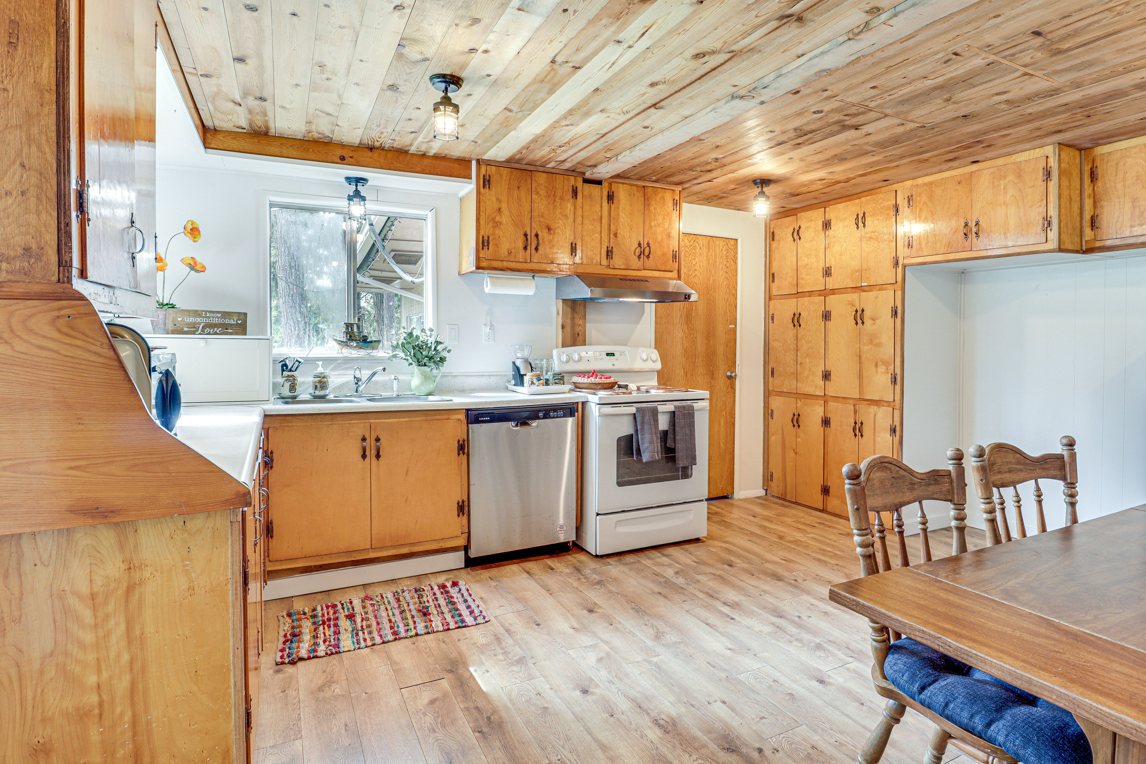 Kitchen | Drip Coffee Maker | Blender | Toaster Oven | Spices