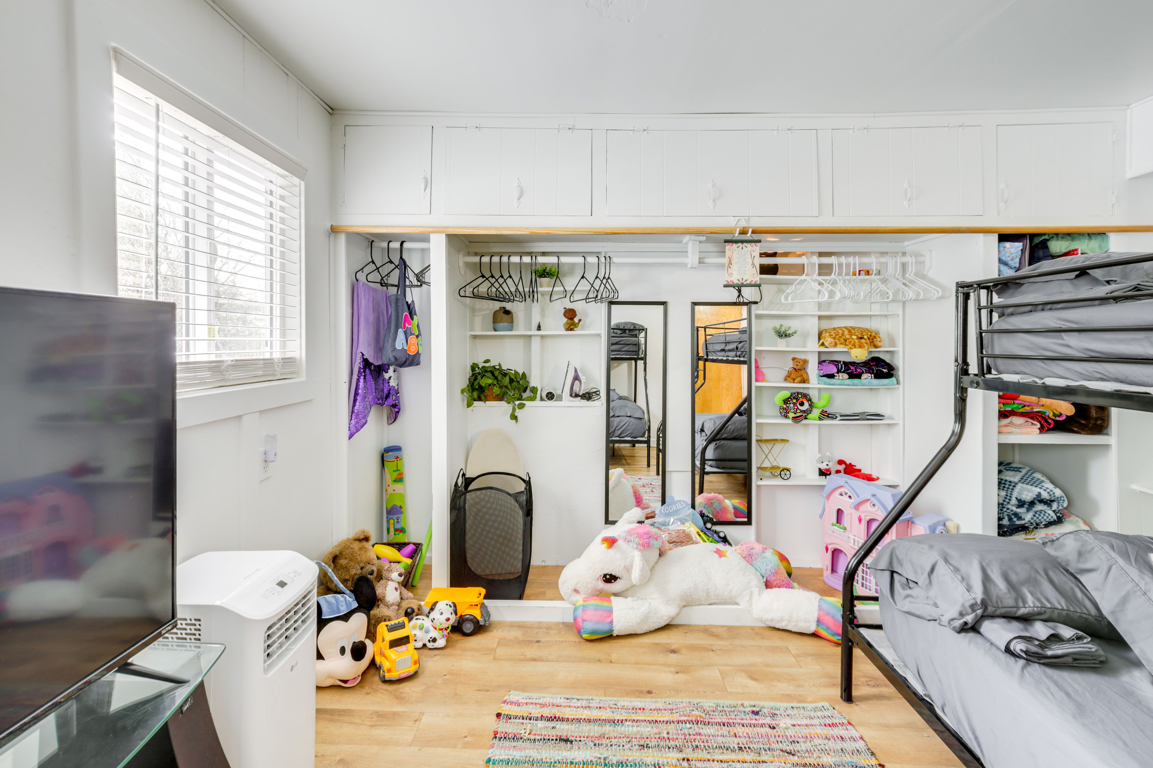 Bedroom 1 | 2 Twin/Full Bunk Beds