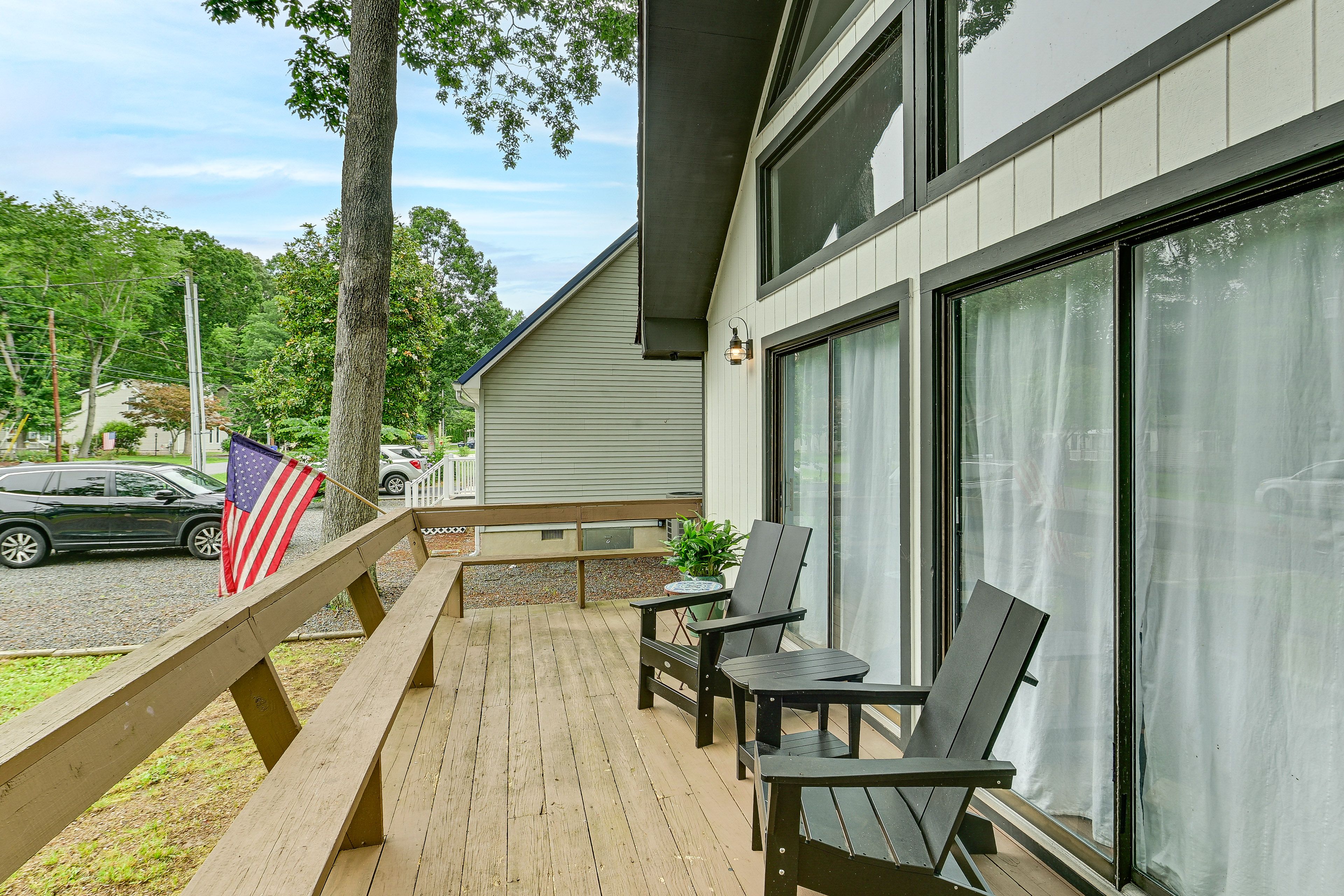 Front Porch | Seating