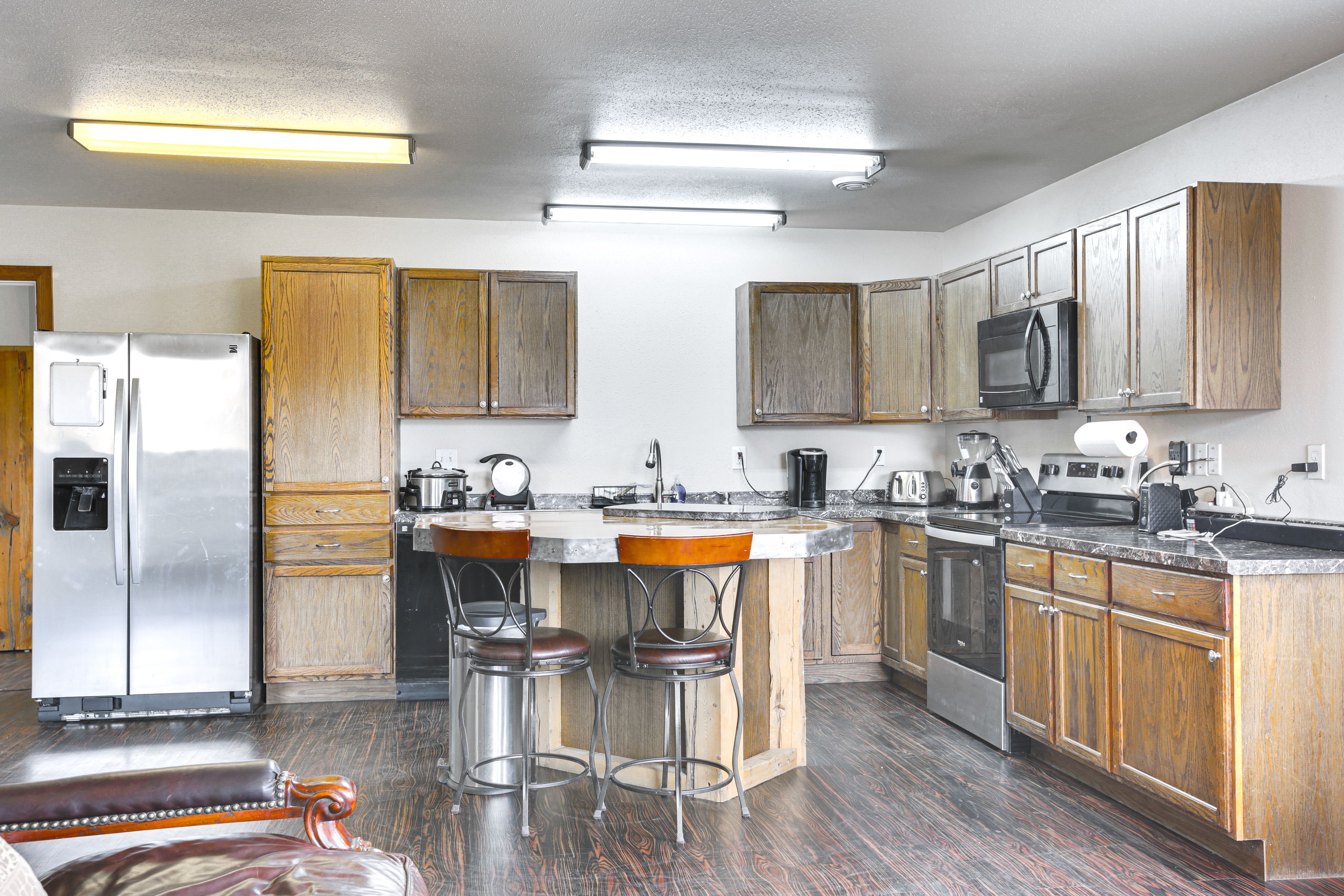 Kitchen | Bar Seating | Keurig Coffee Maker