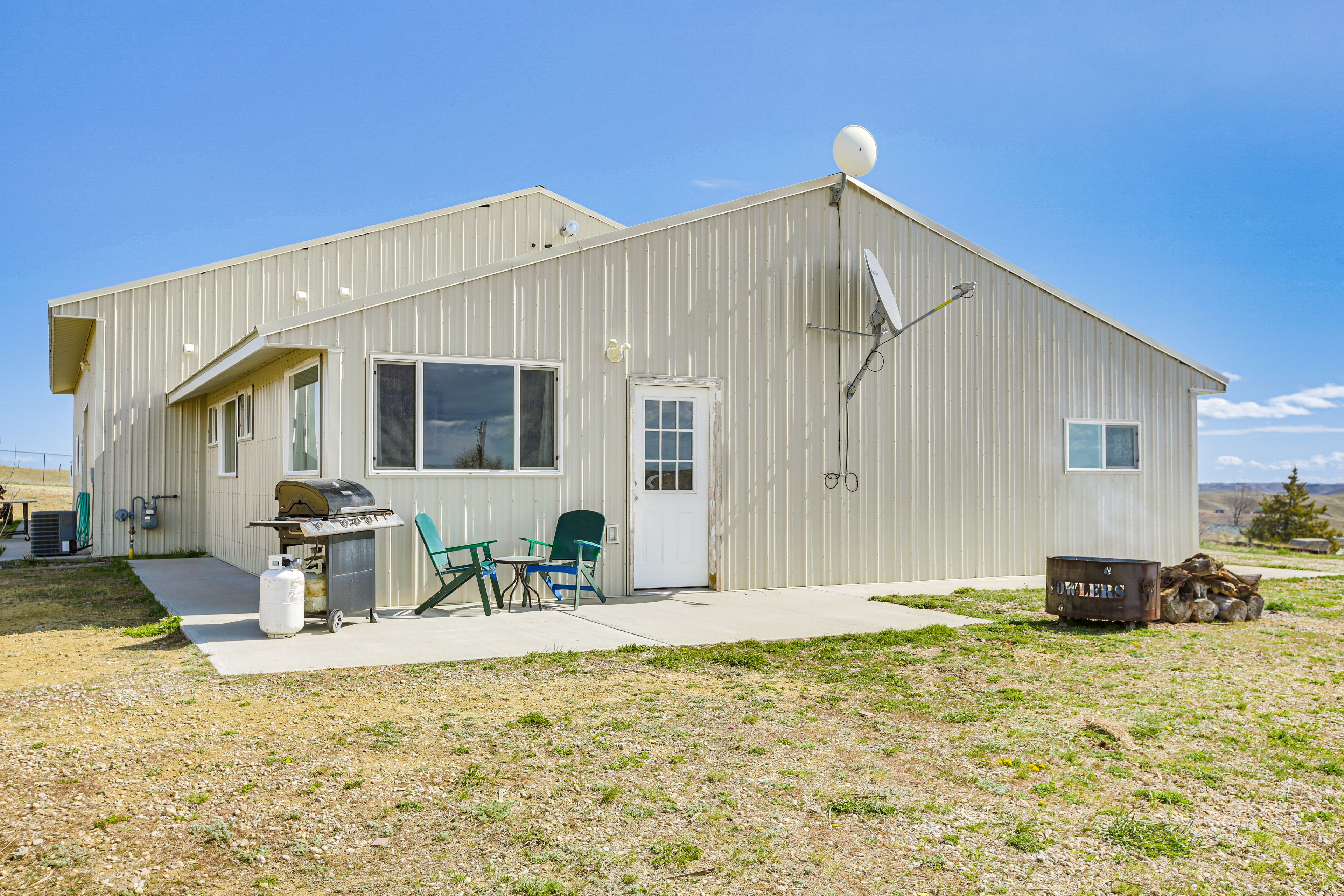 Parking | Gravel Driveway (5 Vehicles) | RV/Trailer Parking Allowed