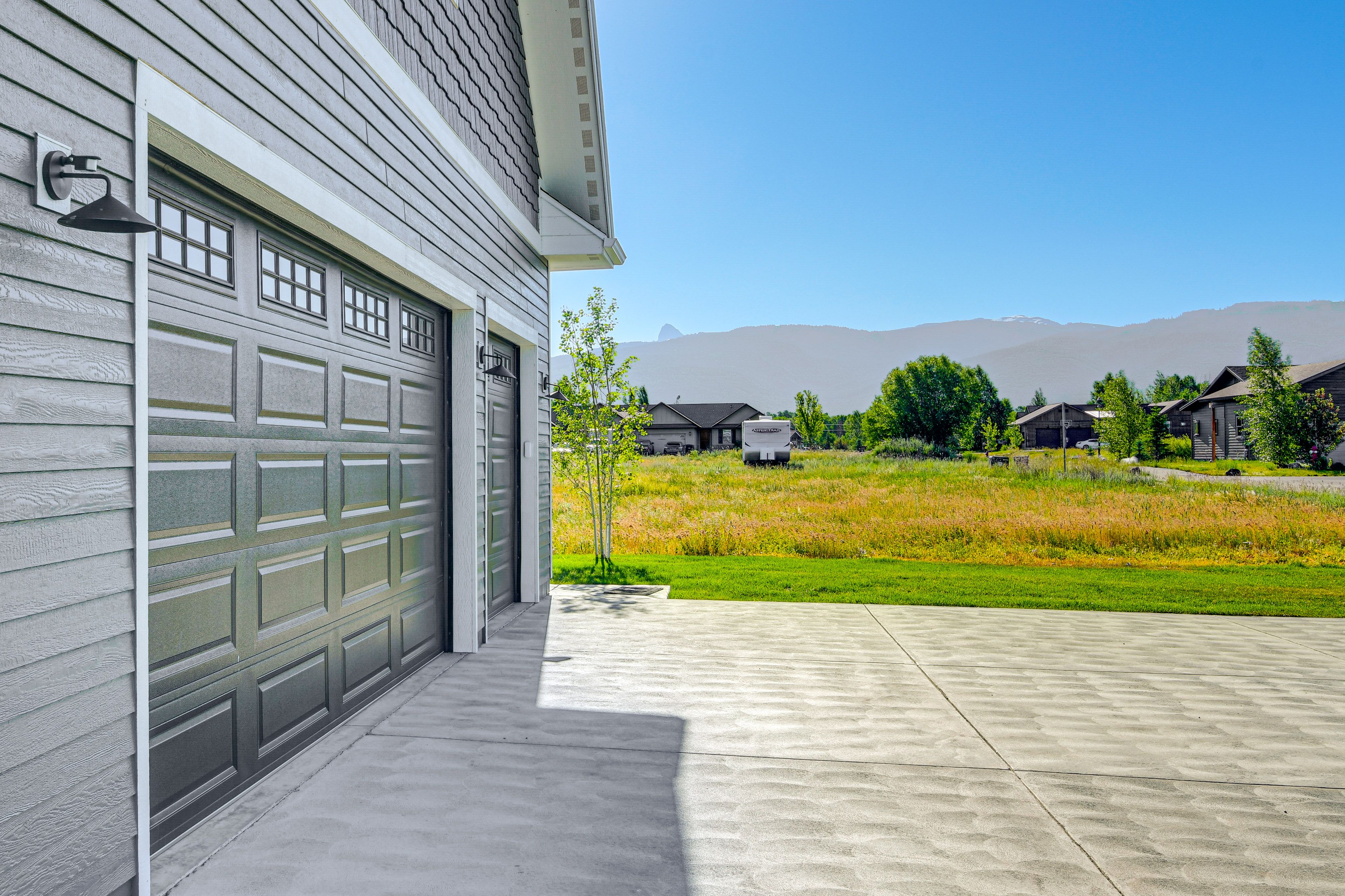 Parking | Driveway (1 Vehicle) | Street Parking | Garage Unavailable