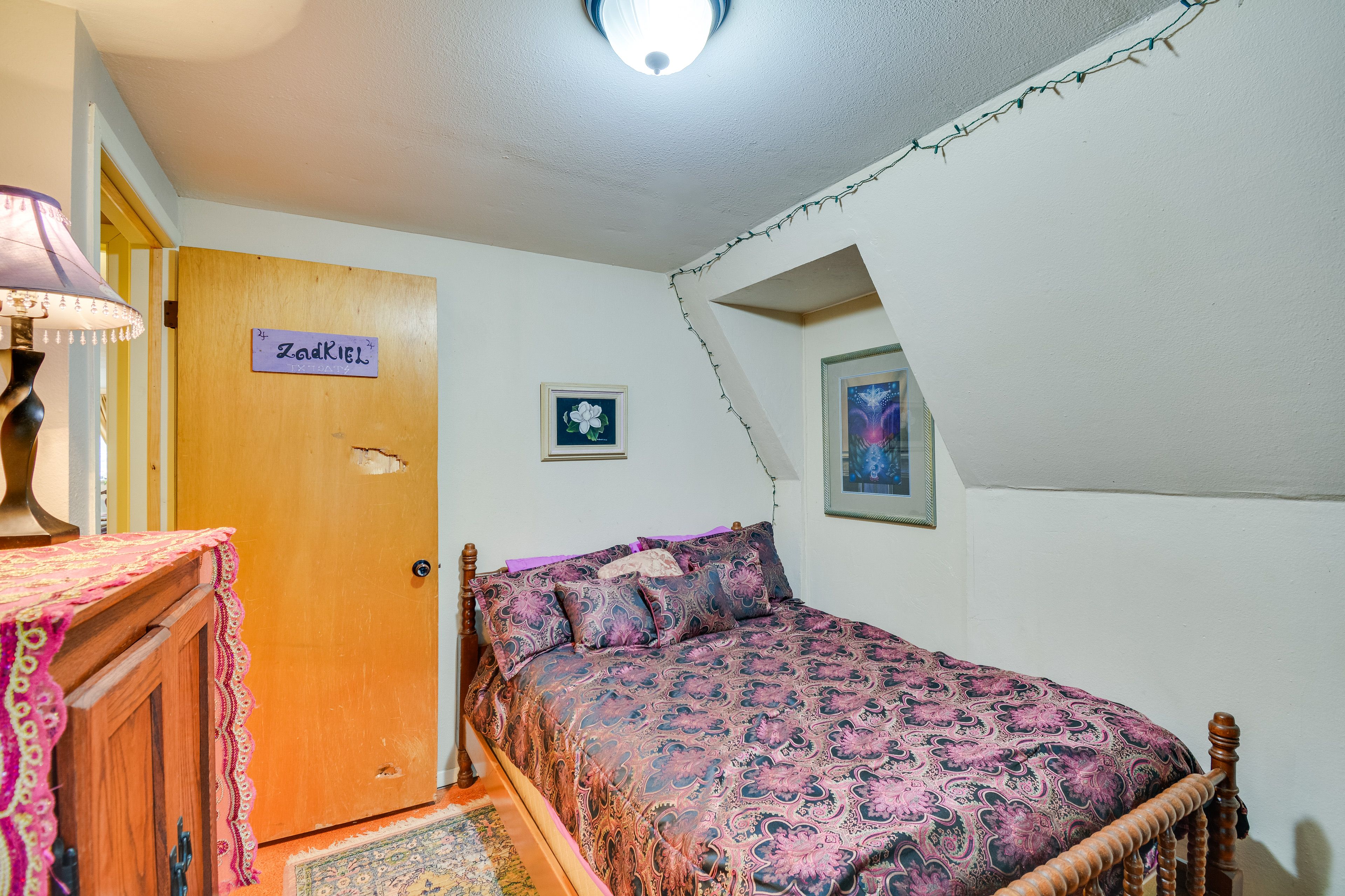 Bedroom 2 | Full Bed | 1st Floor