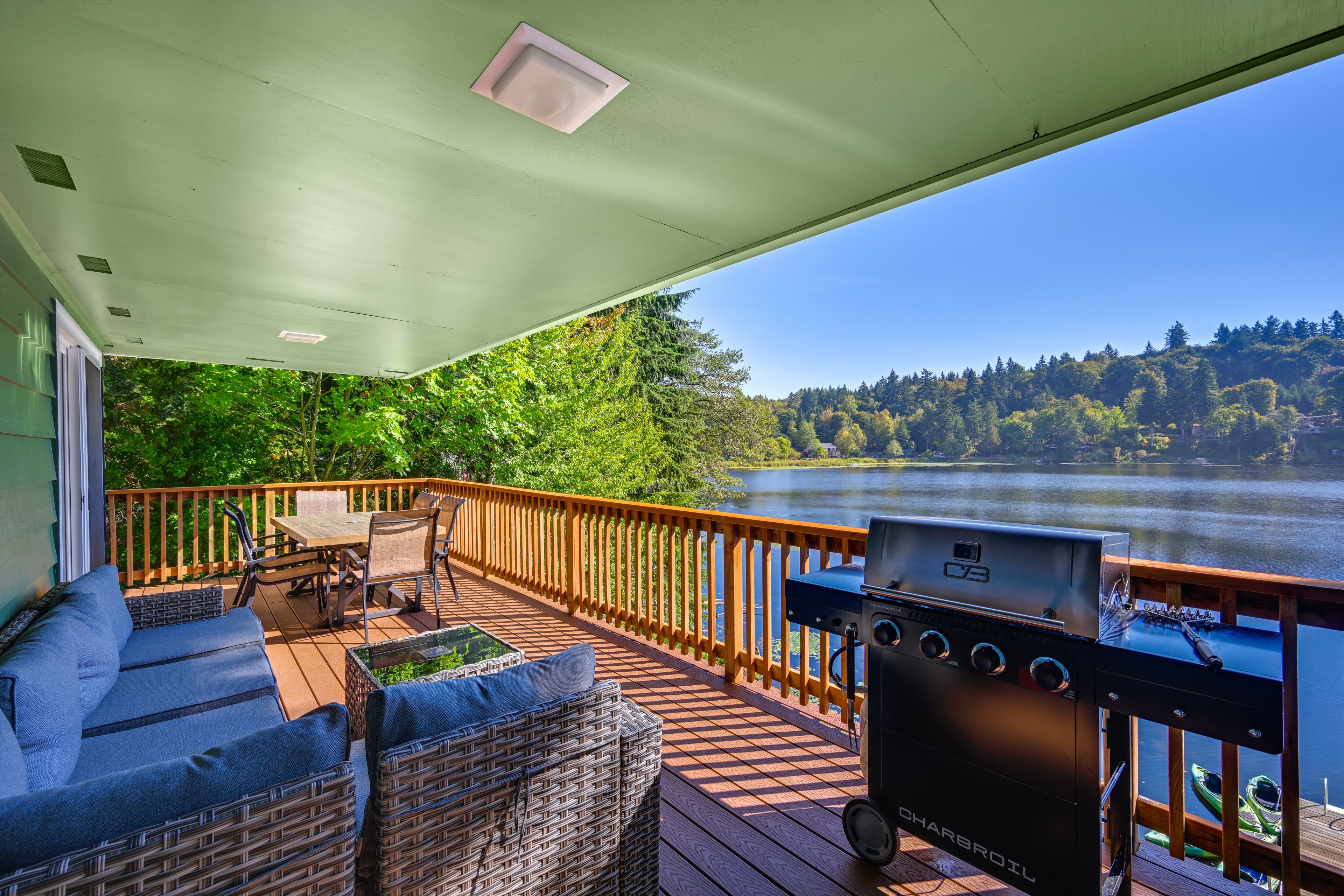 Olympia Vacation Rental | 5BR | 3BA | 3,062 Sq Ft | 2 Steps to Enter