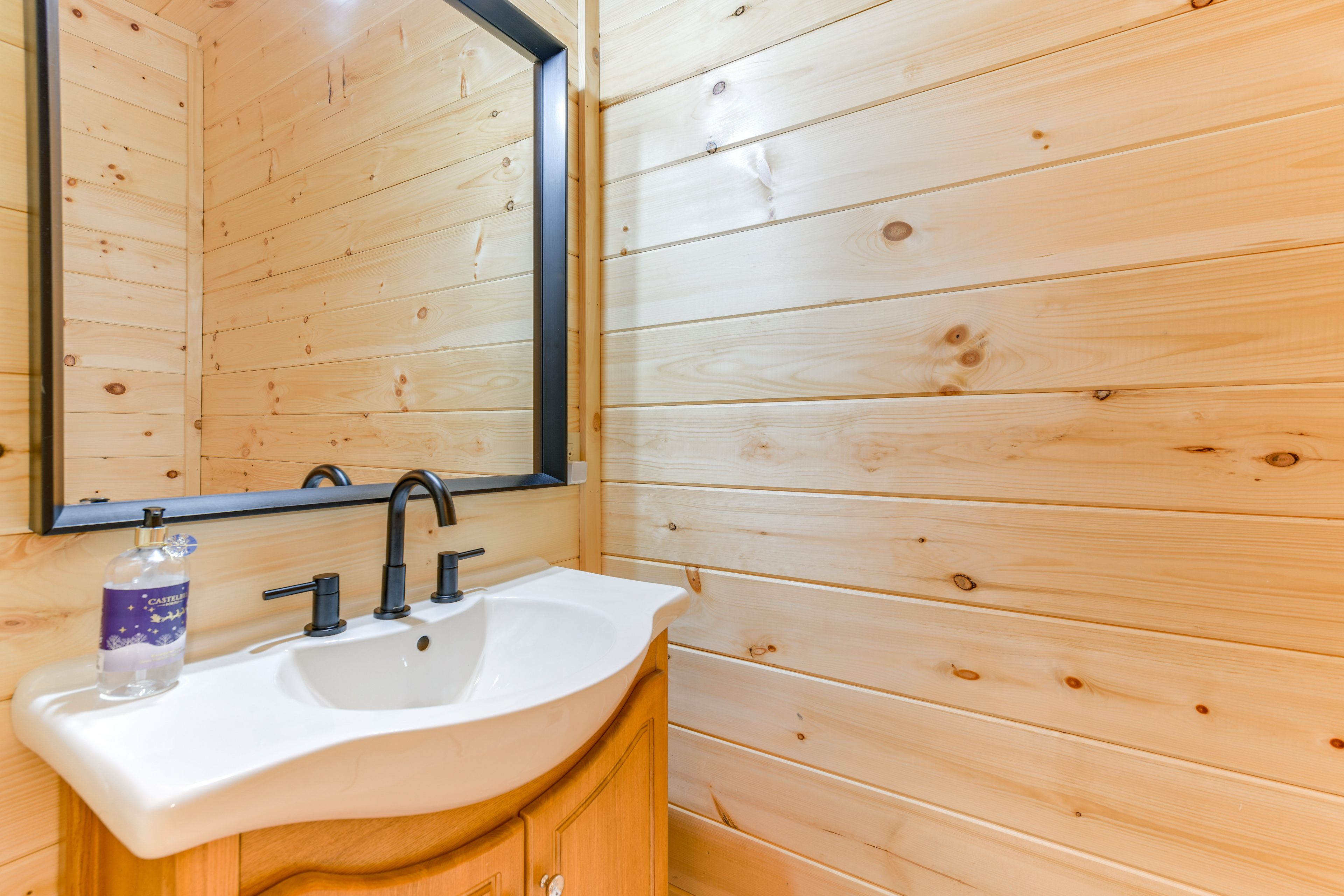 Half Bathroom | 2nd Floor