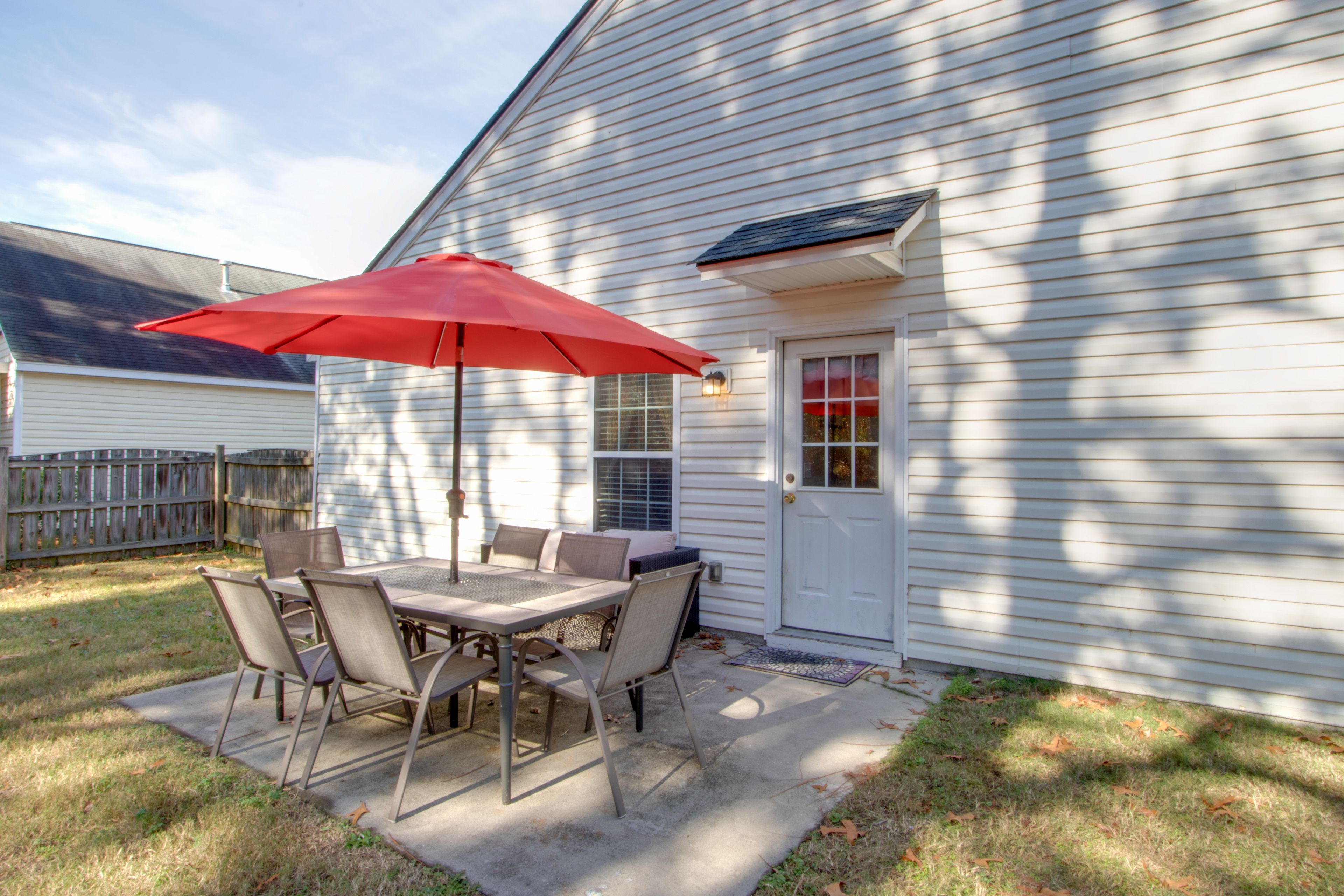 Patio | Private Yard