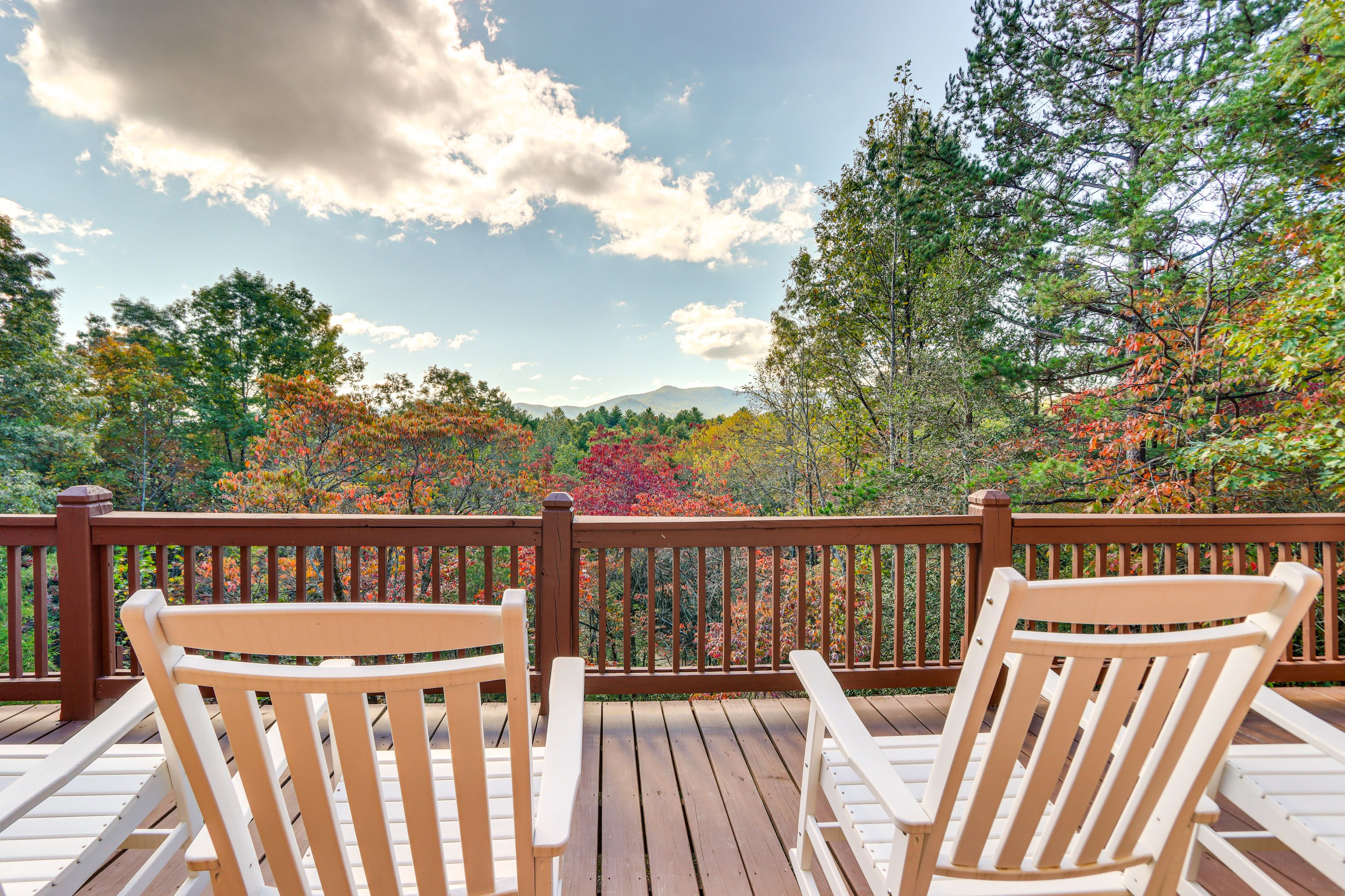 Furnished Deck | Mountain Views | Outdoor Dining