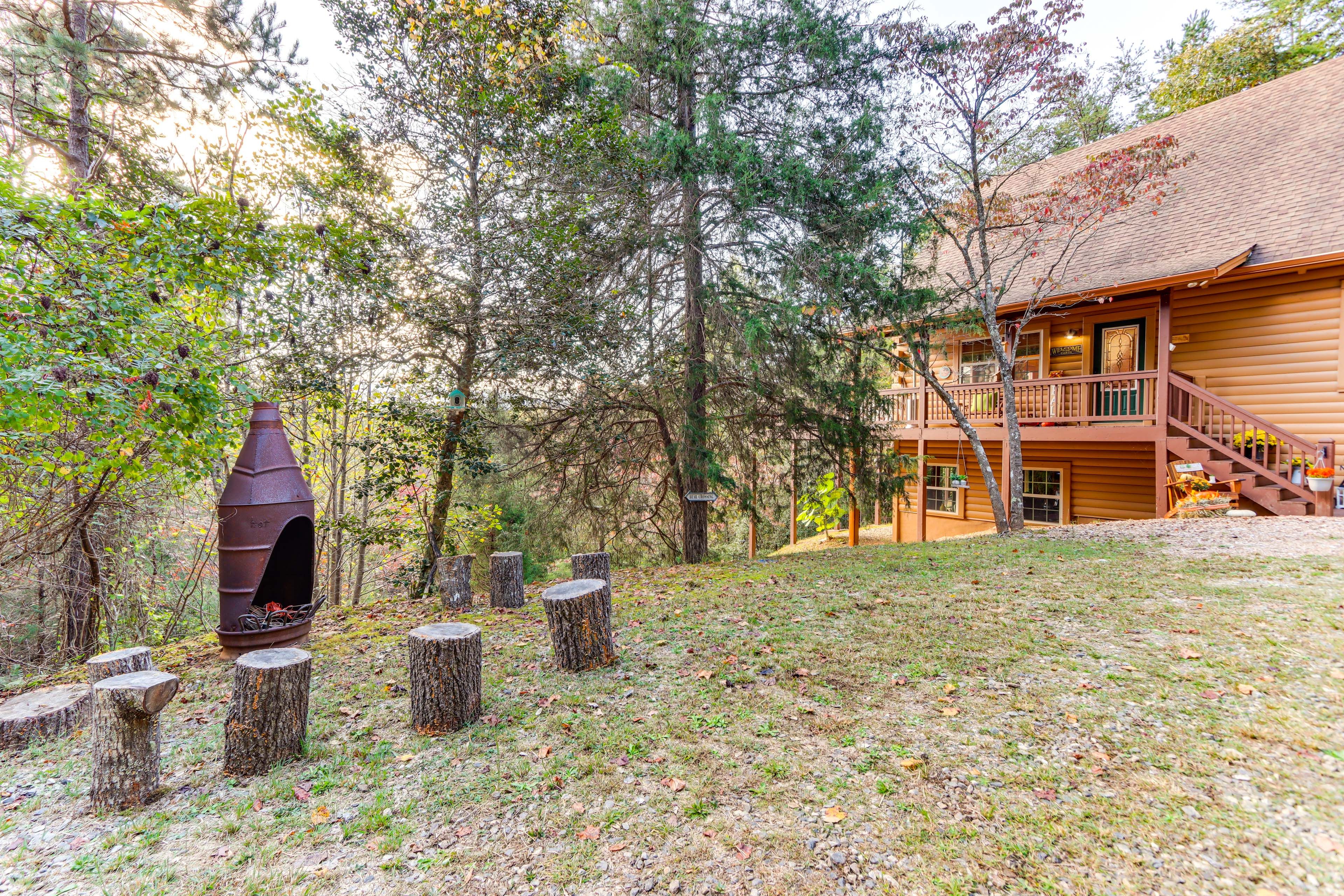 Private Yard | Fire Pit