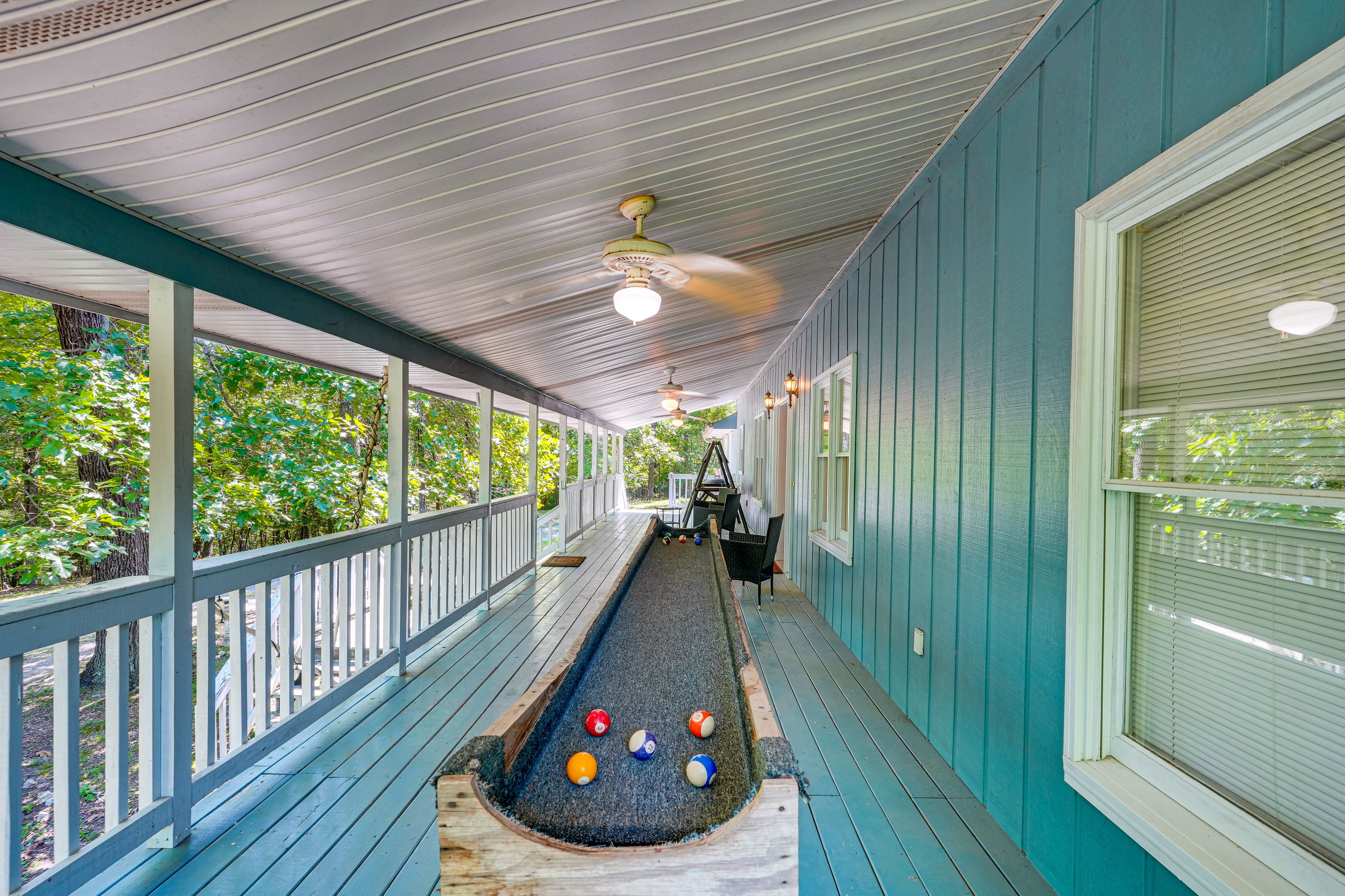 Covered Deck | Carpet Ball Table