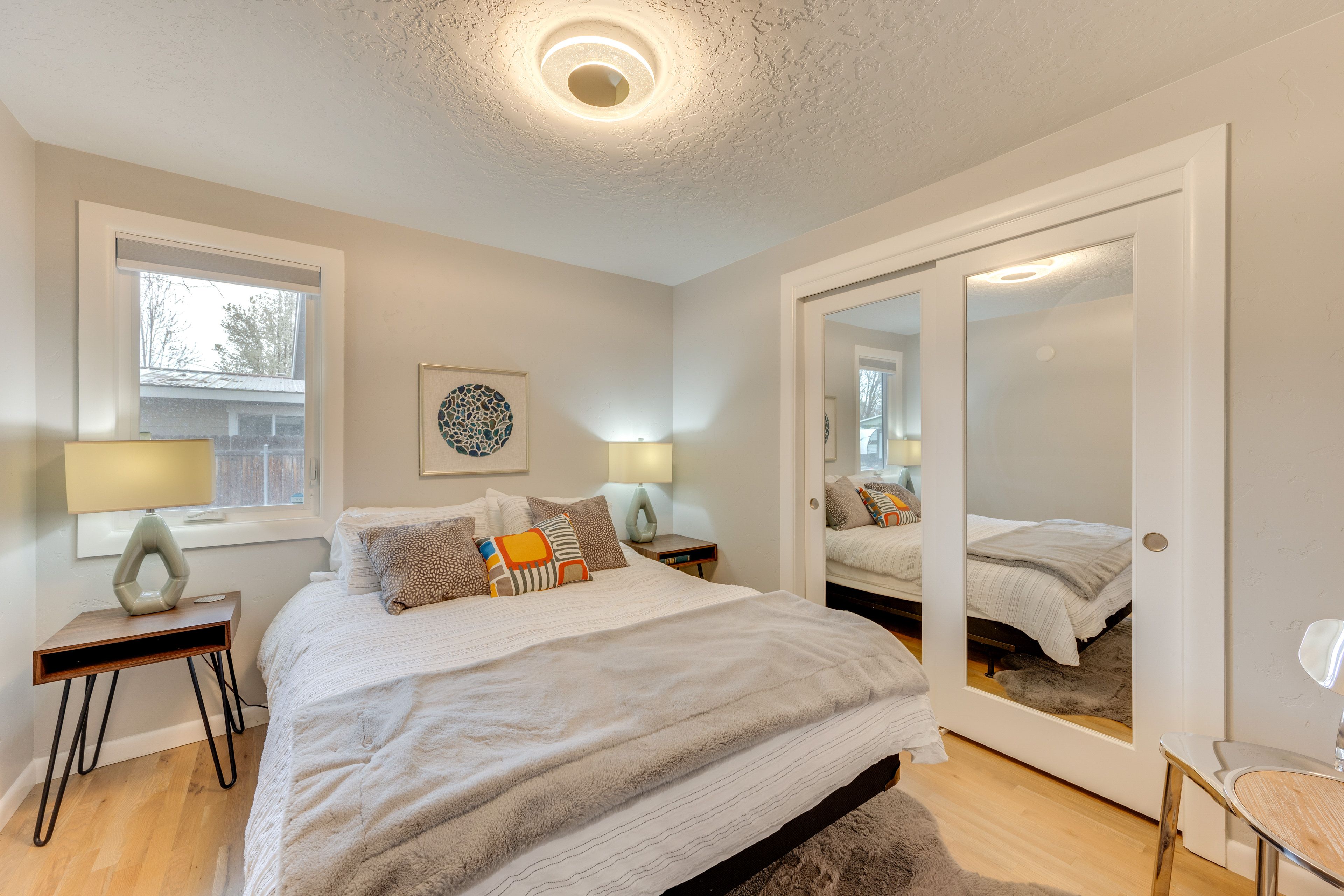 Bedroom 2 | Queen Bed