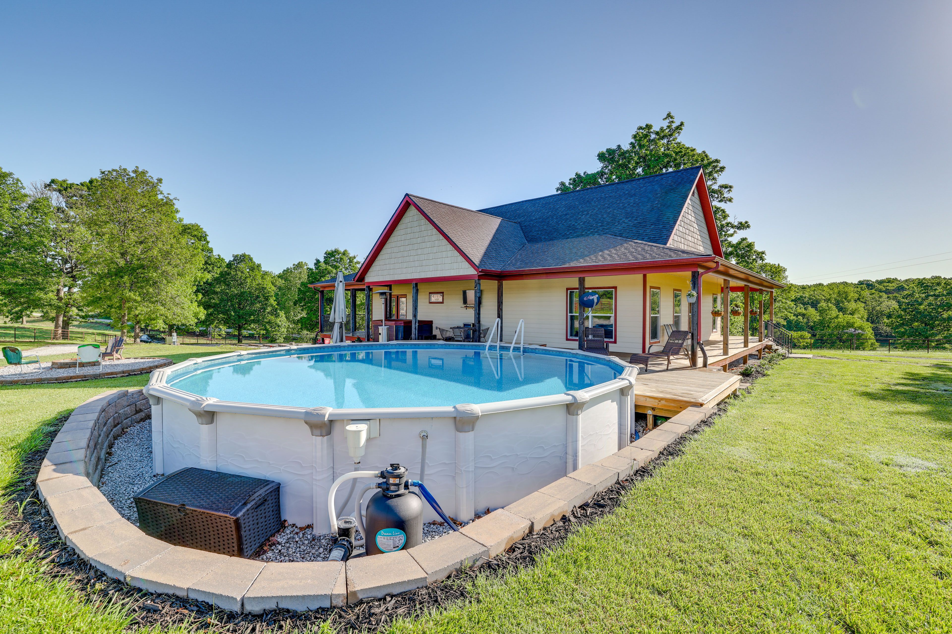 Yard | Fire Pit