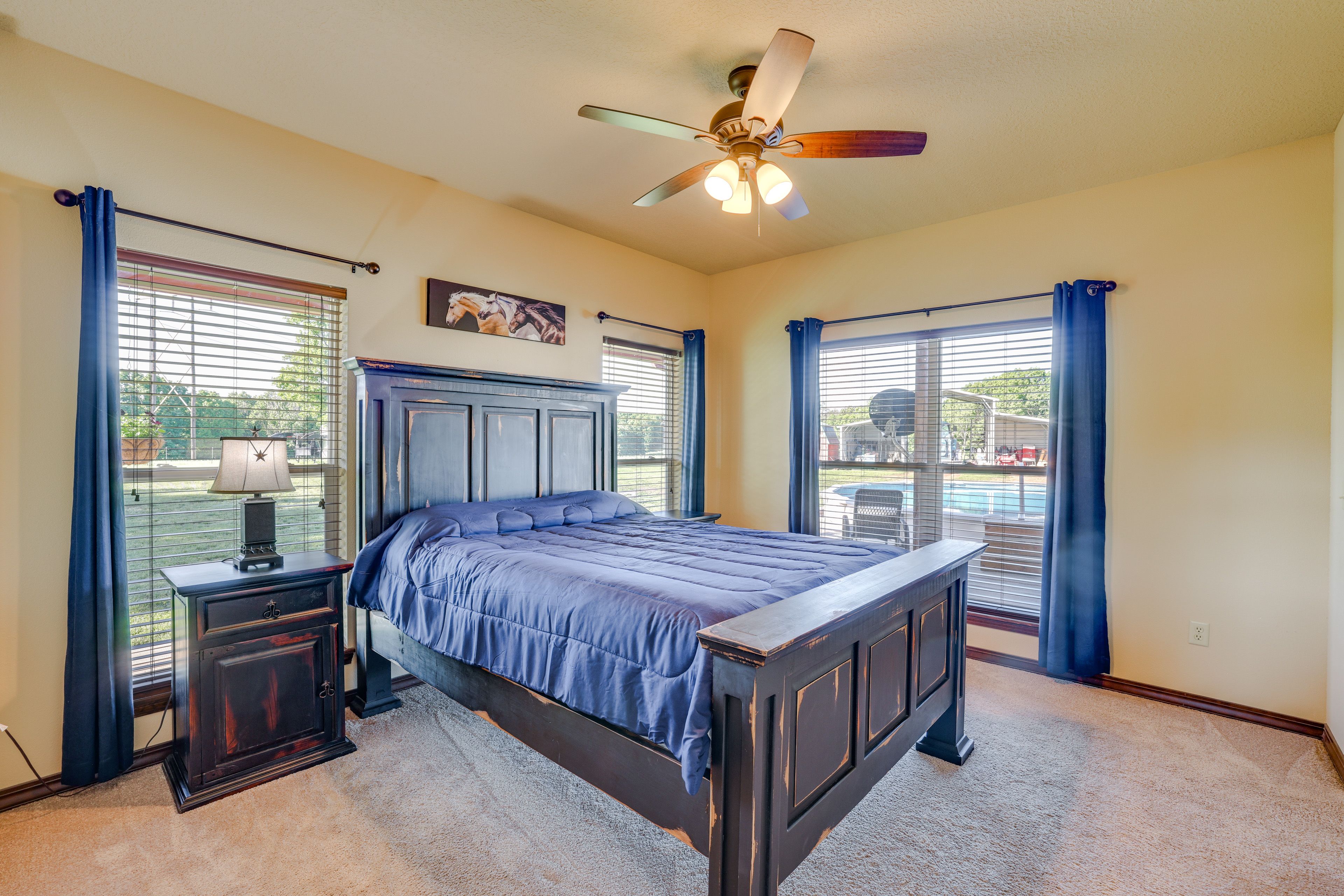 Bedroom 2 | Queen Bed