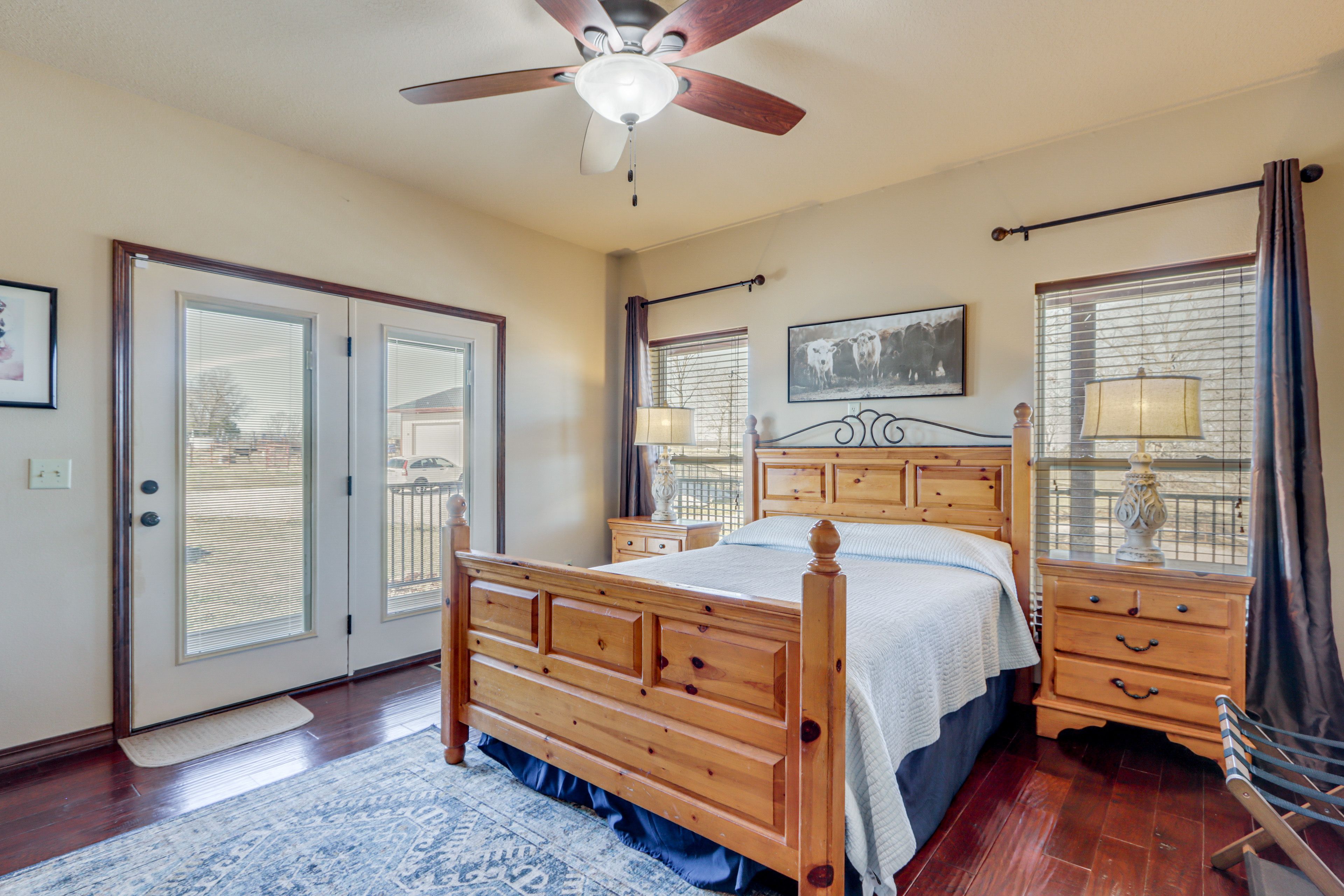 Bedroom 1 | Queen Bed | Linens Provided | Main Level