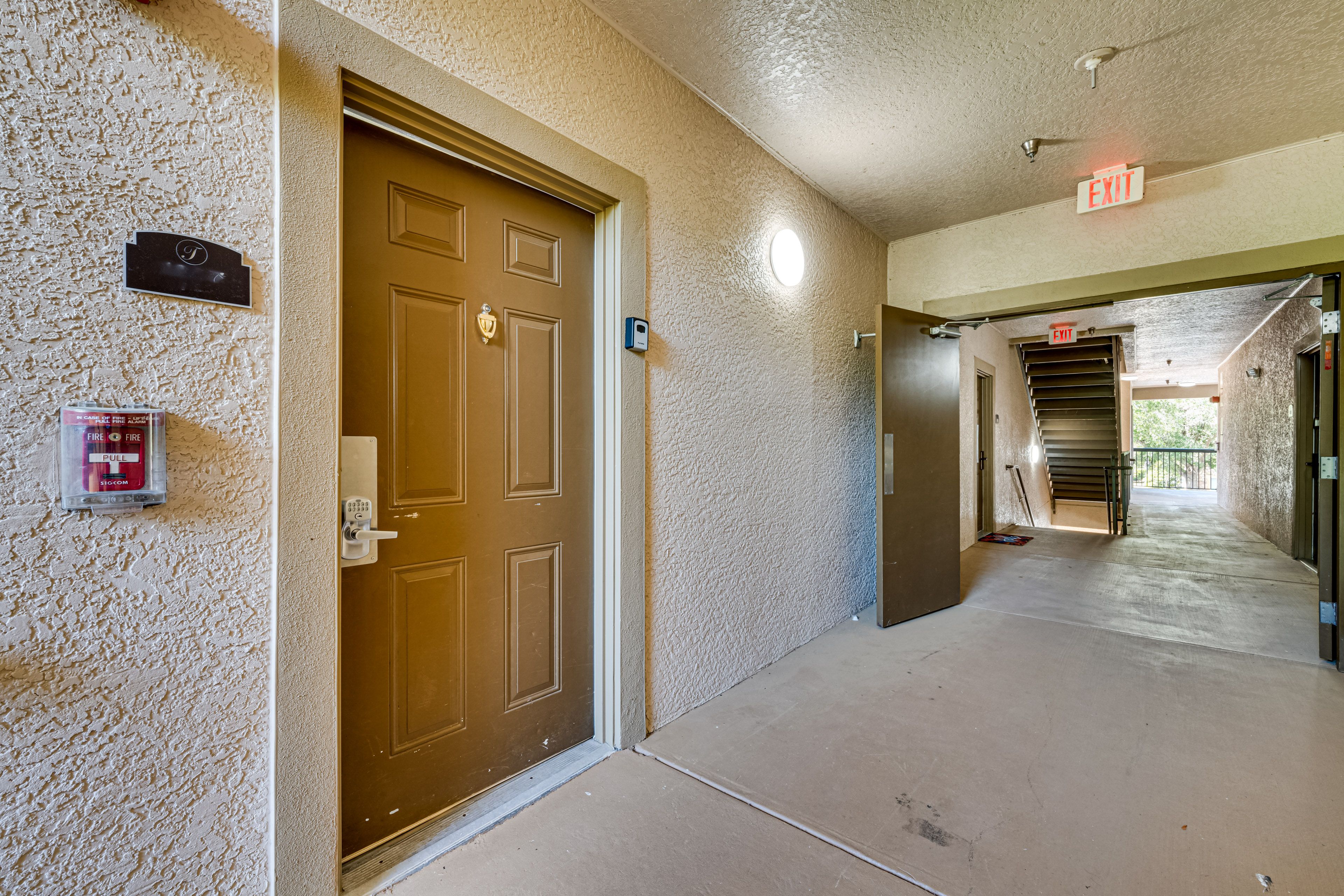 Exterior | Keyless Entry