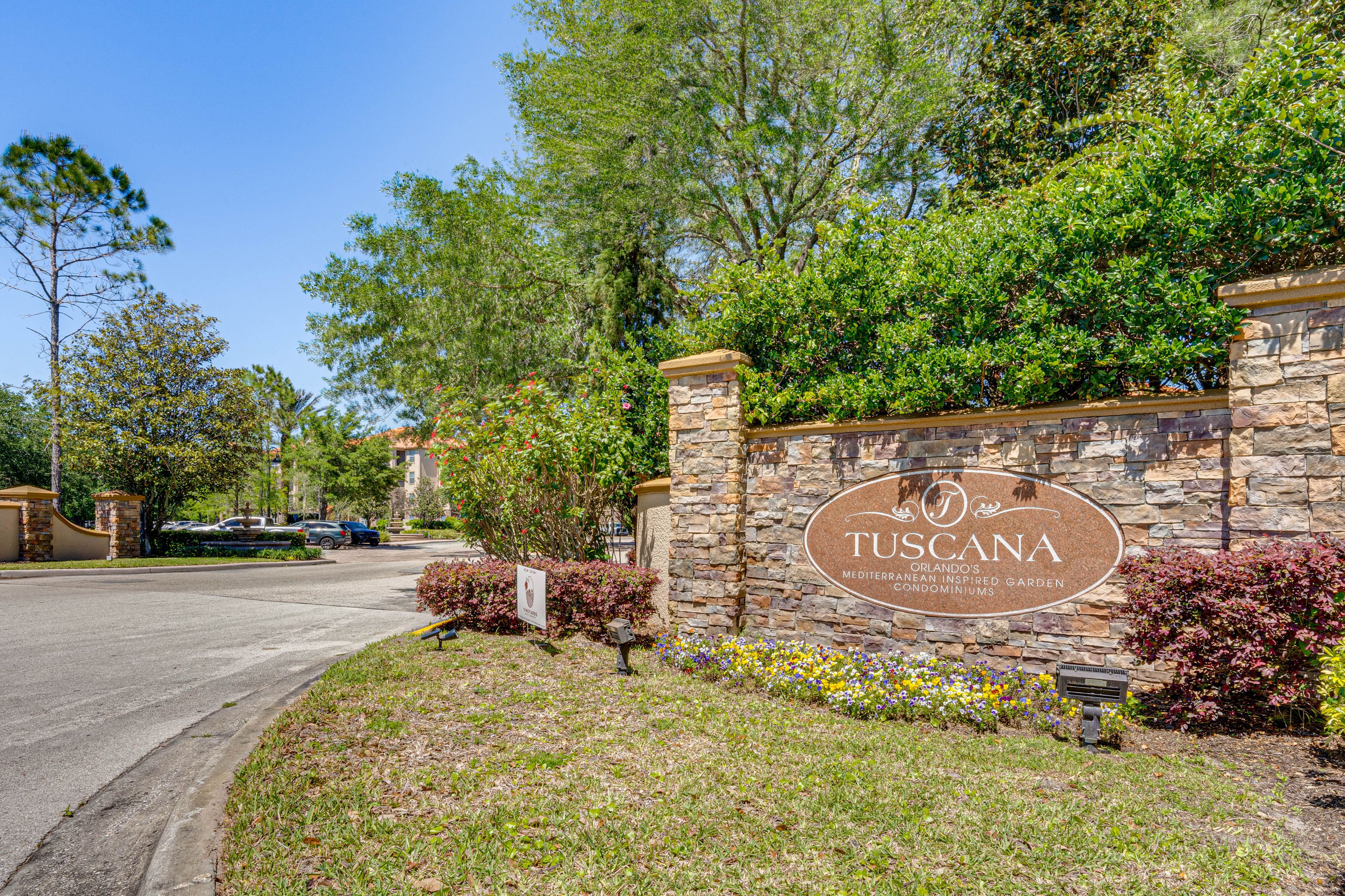 Tuscana Resort Entrance