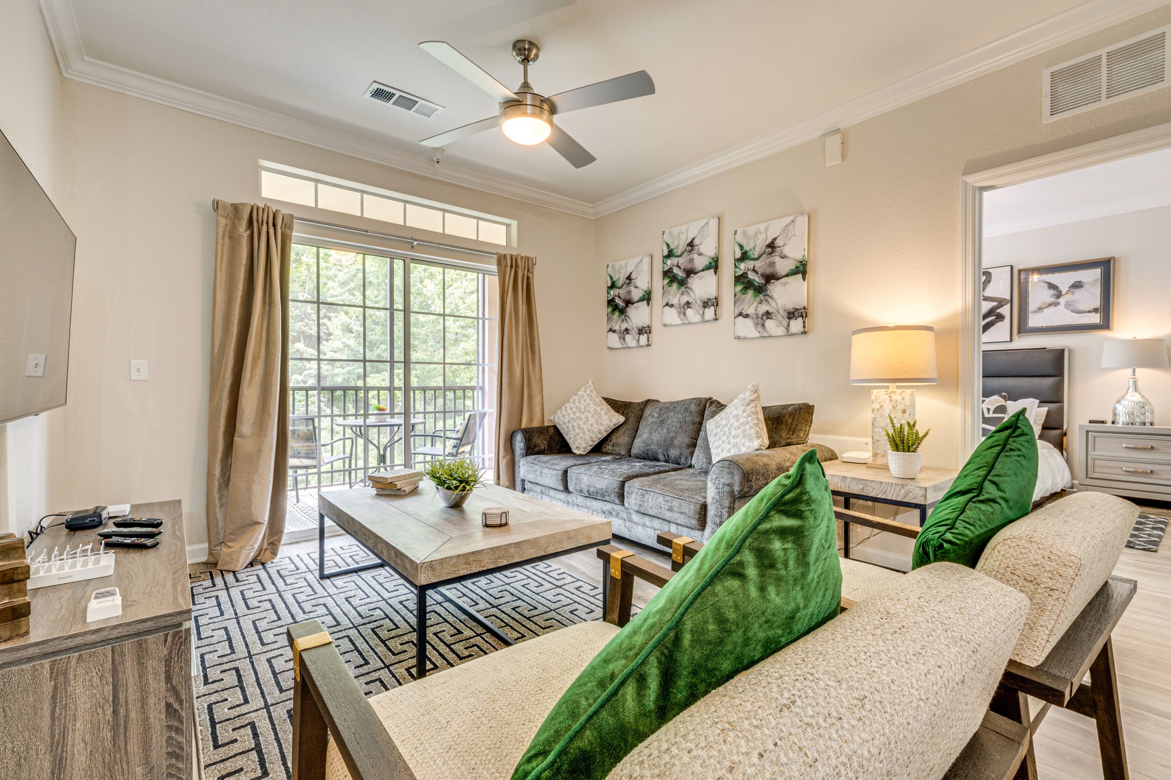 Davenport Vacation Rental | 2BR | 2BA | 1,134 Sq Ft | Step-Free Entry