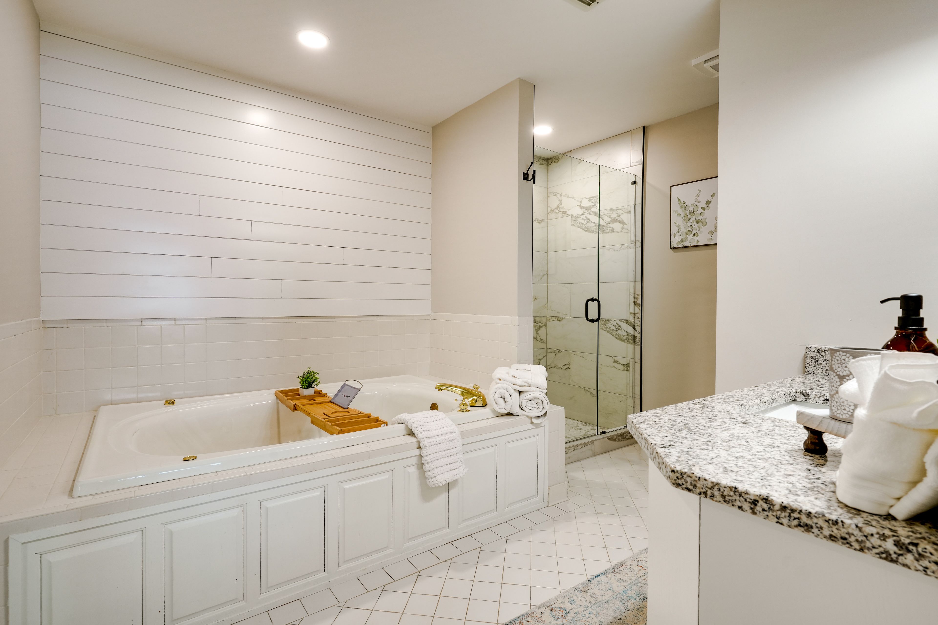 En-Suite Bathroom | Complimentary Toiletries