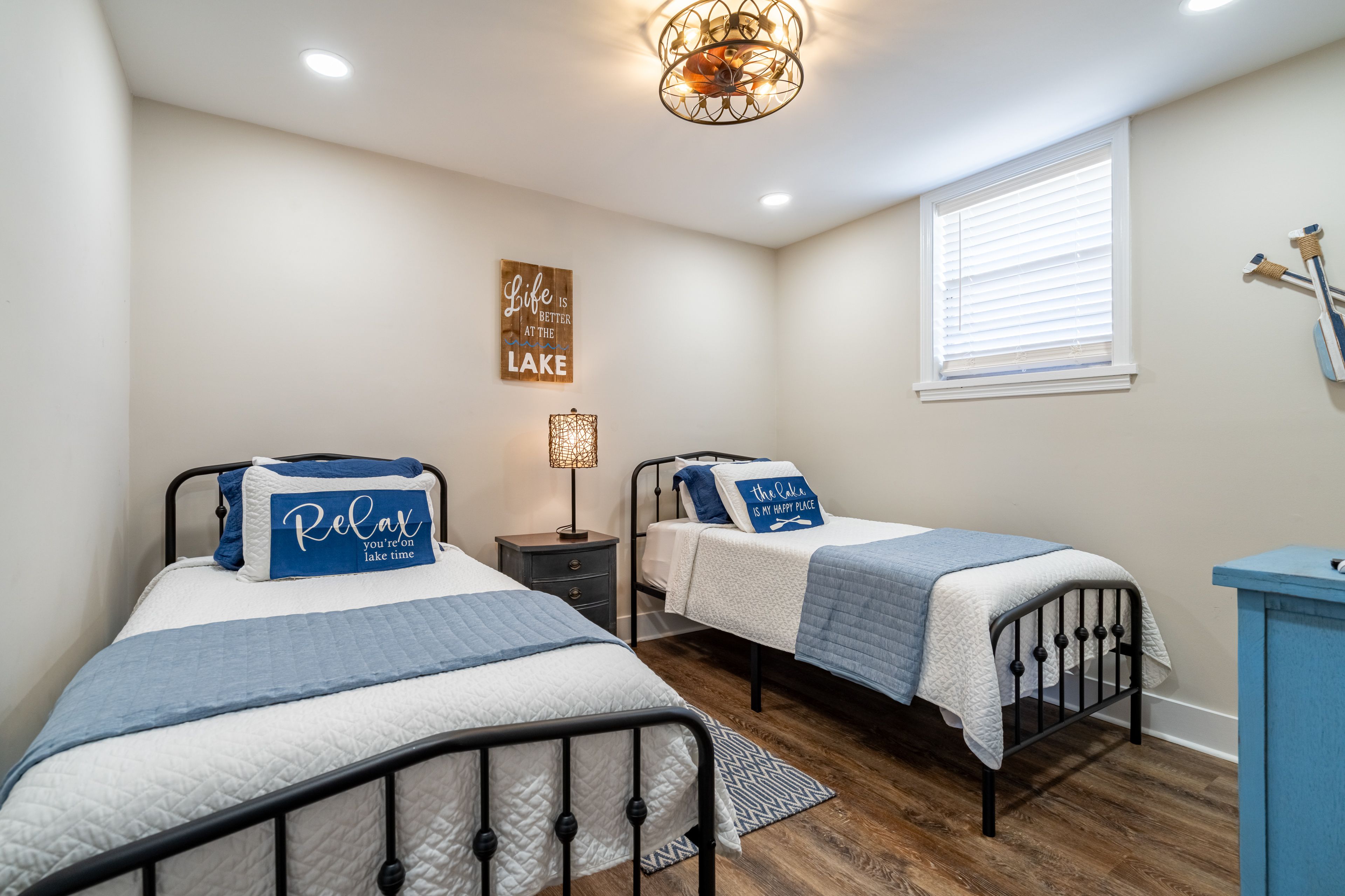 Bedroom 3 |  2 Twin Beds