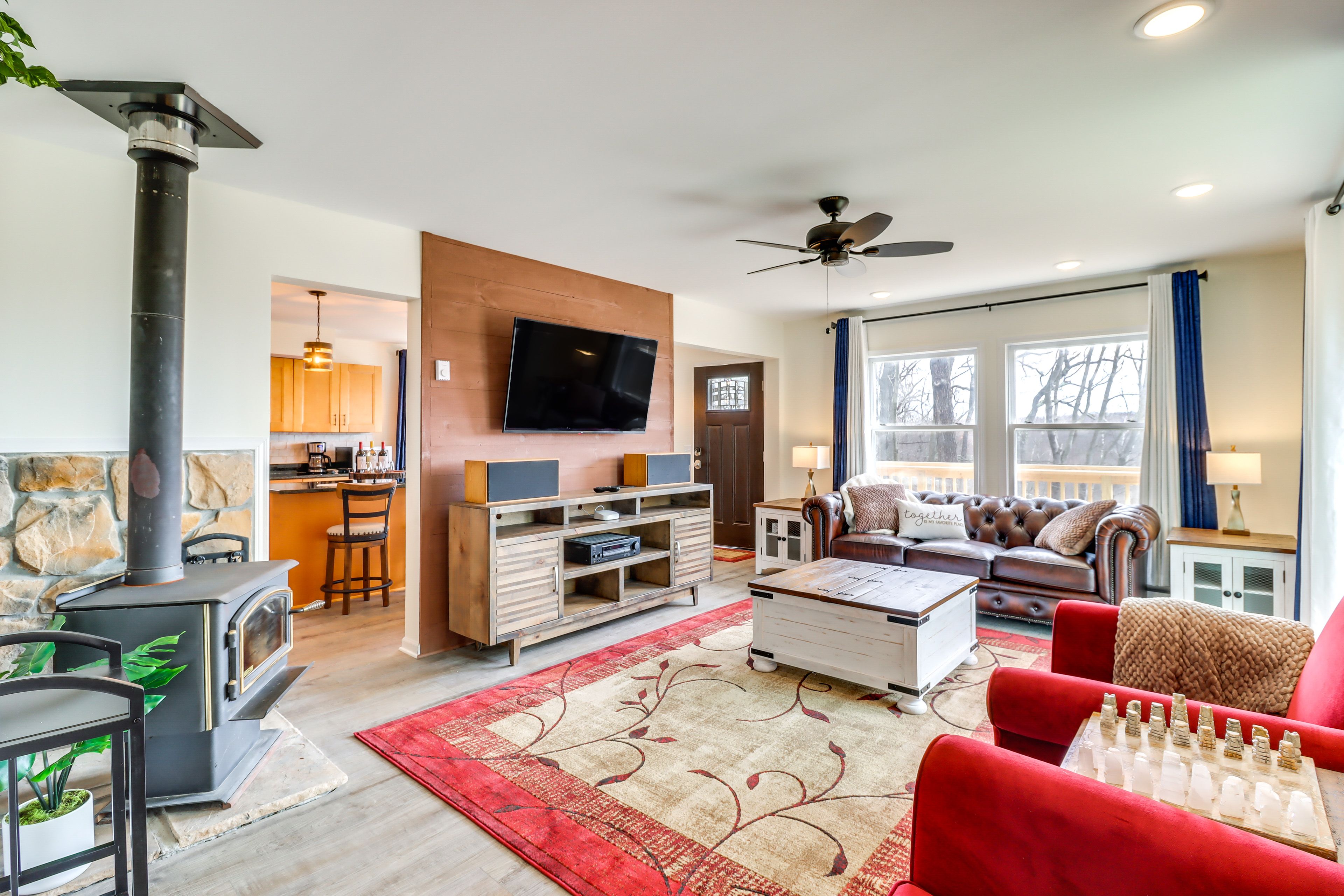 Living Area | Smart TV w/ Cable | Wood-Burning Stove | Board Games