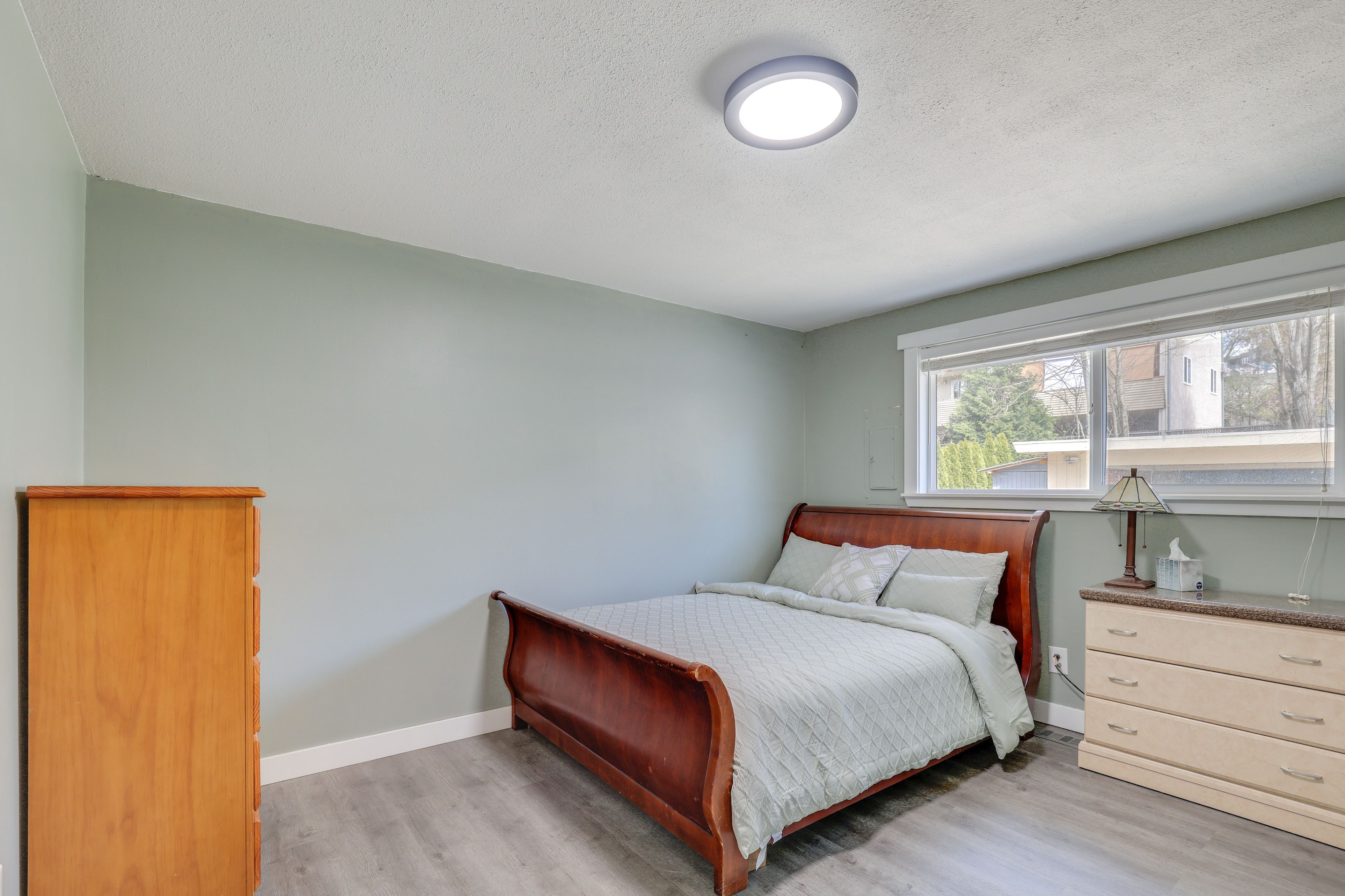 Bedroom 3 | Queen Bed