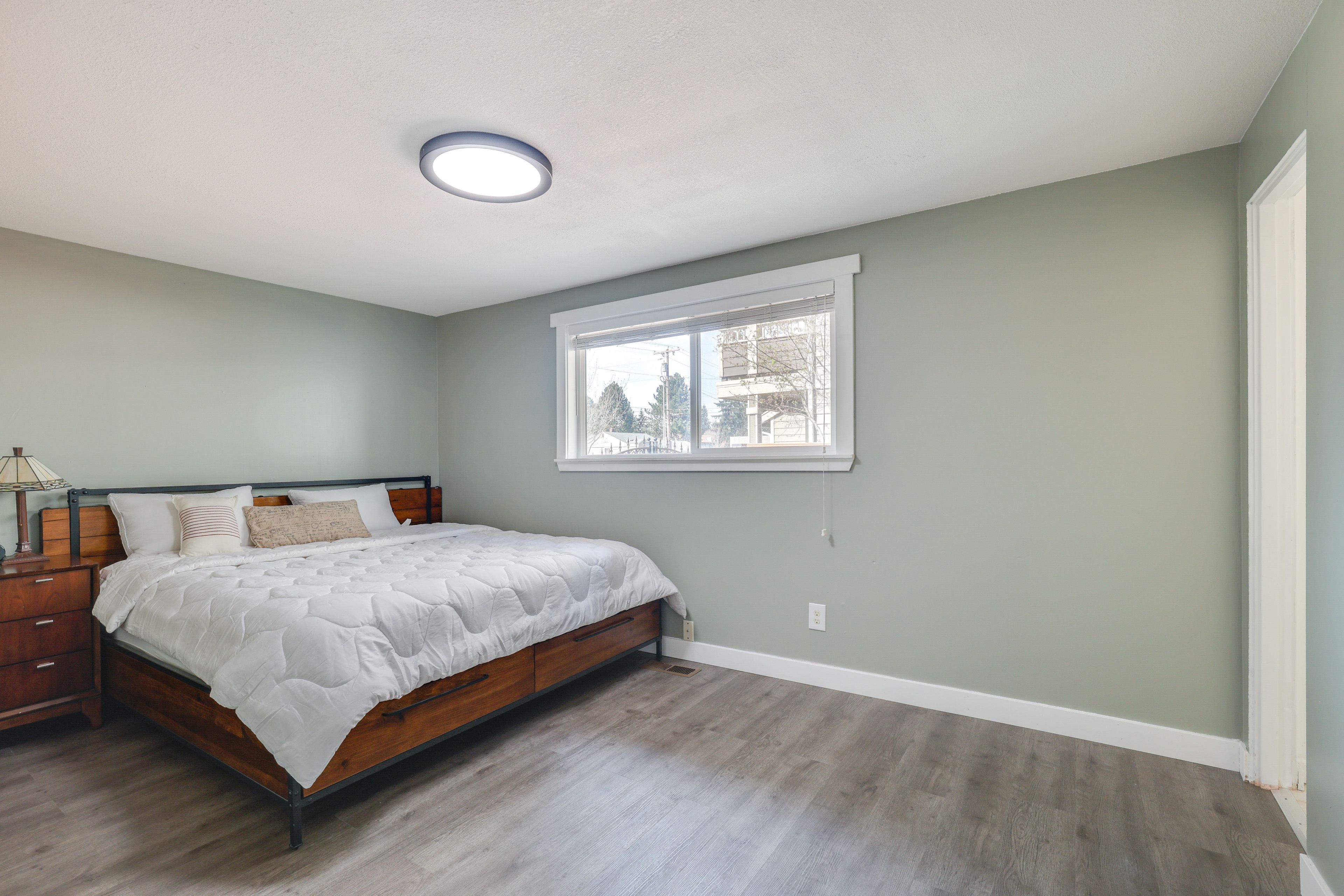 Bedroom 1 | King Bed | Linens Provided